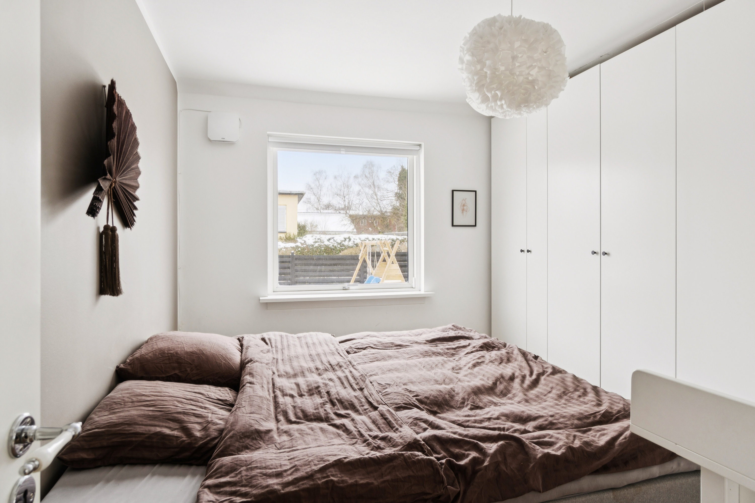 Fremhævet soveværelse billede i fuldskærmstilstand. Billede af Christoffers Alle 54, 2800 Kongens Lyngby