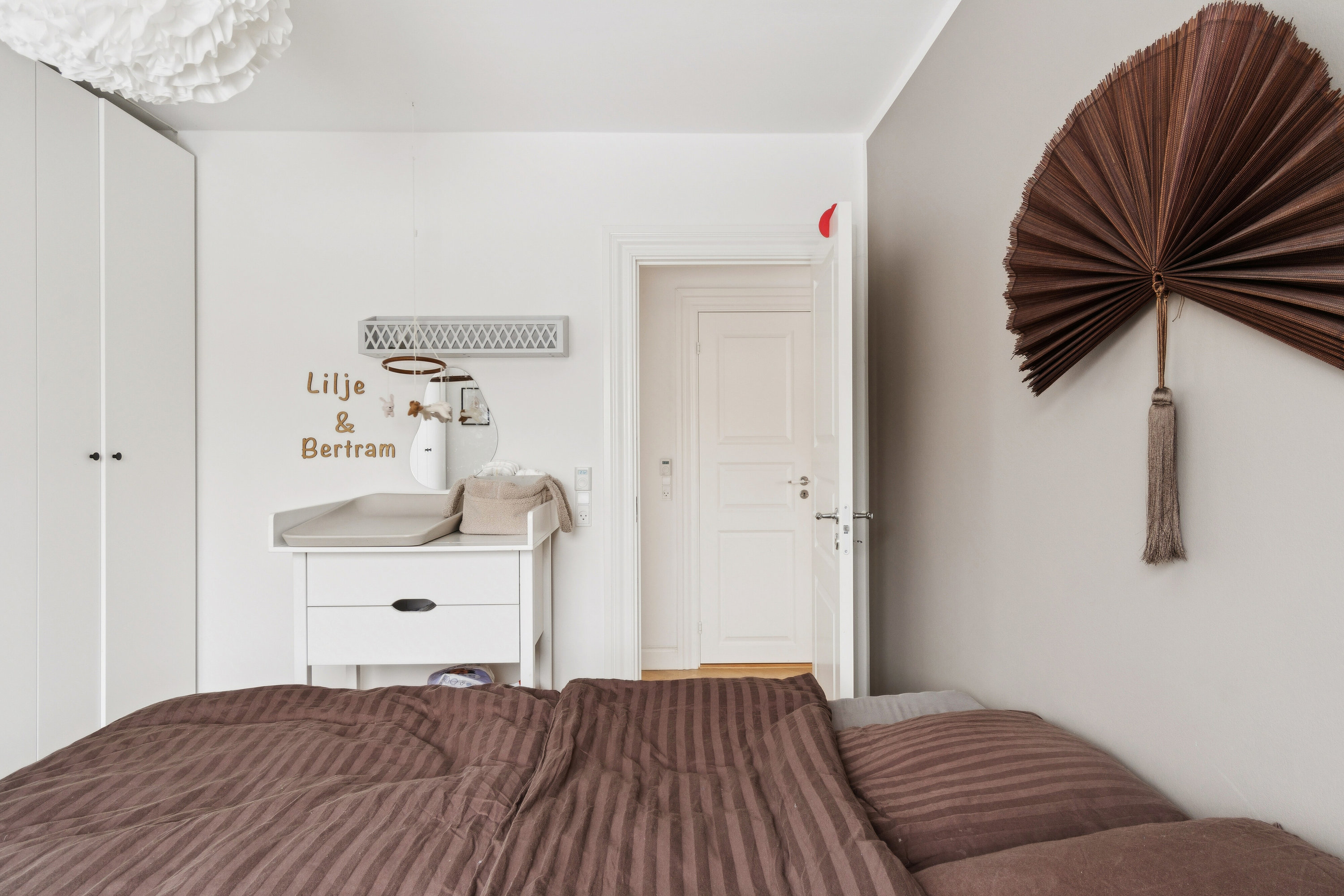 Fremhævet soveværelse billede i fuldskærmstilstand. Billede af Christoffers Alle 54, 2800 Kongens Lyngby