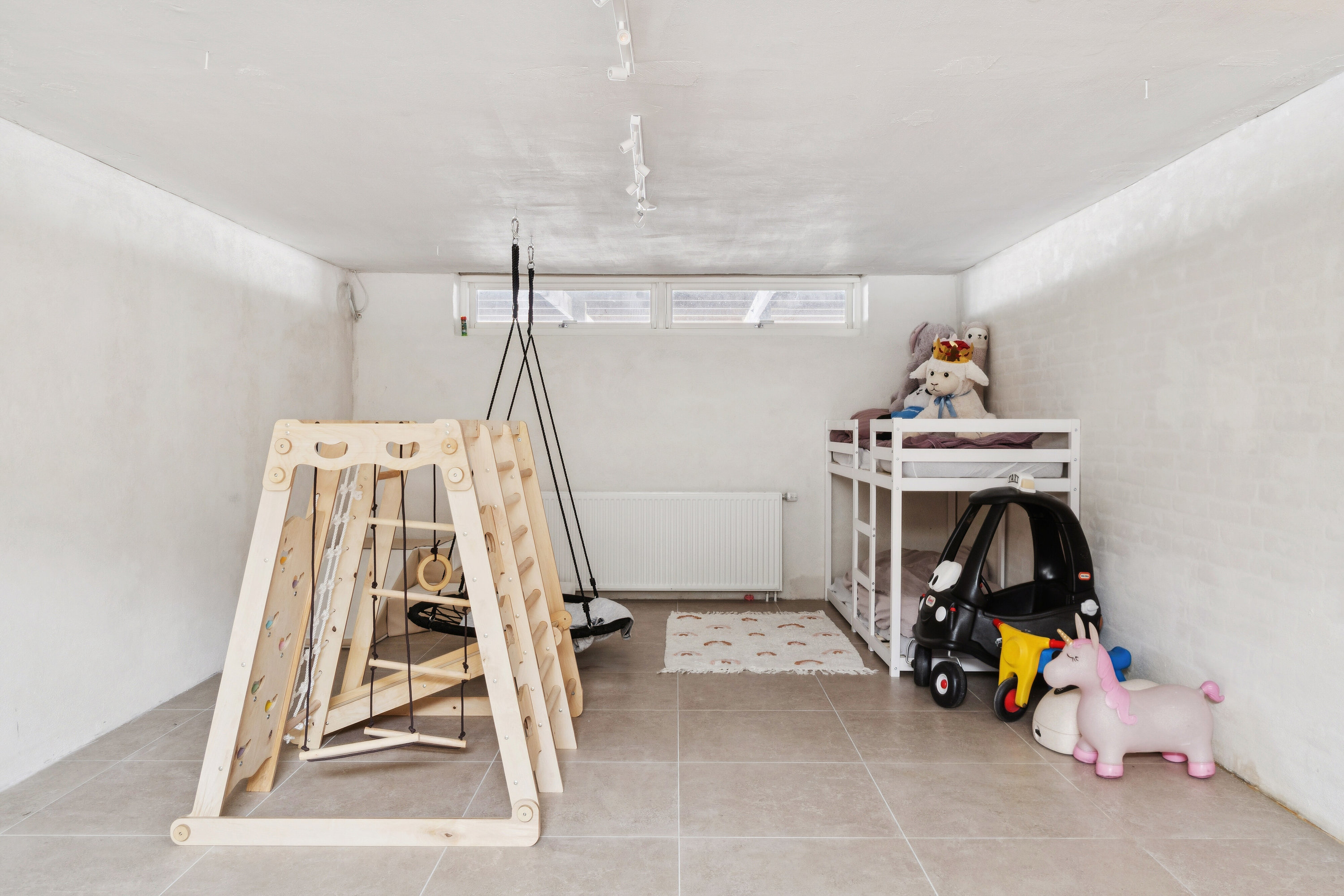 Fremhævet indendørs billede i fuldskærmstilstand. Billede af Christoffers Alle 54, 2800 Kongens Lyngby