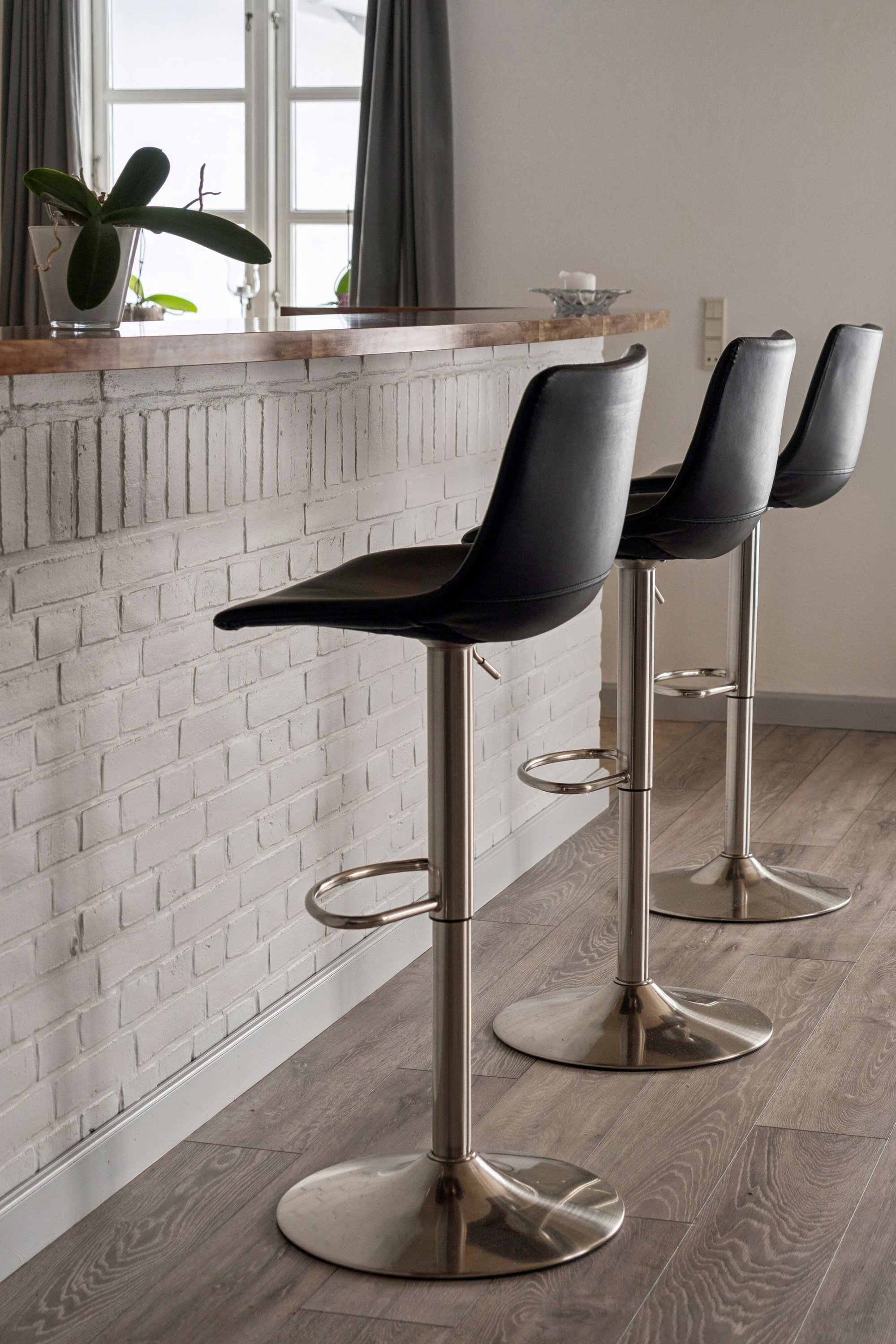 Fremhævet køkken billede i fuldskærmstilstand. Billede af Damvej 1, 4750 Lundby