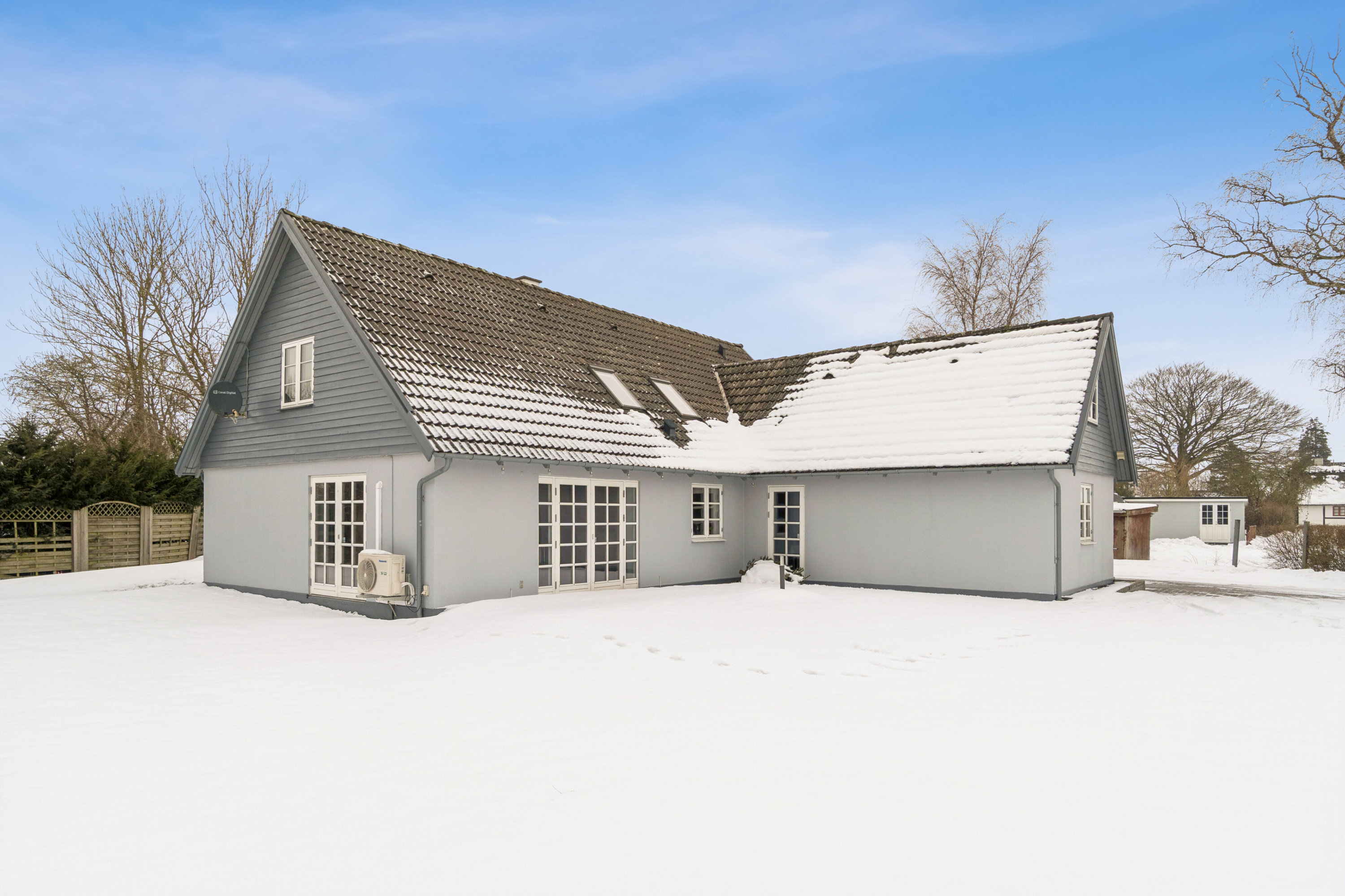 Damvej 1, 4750 Lundby