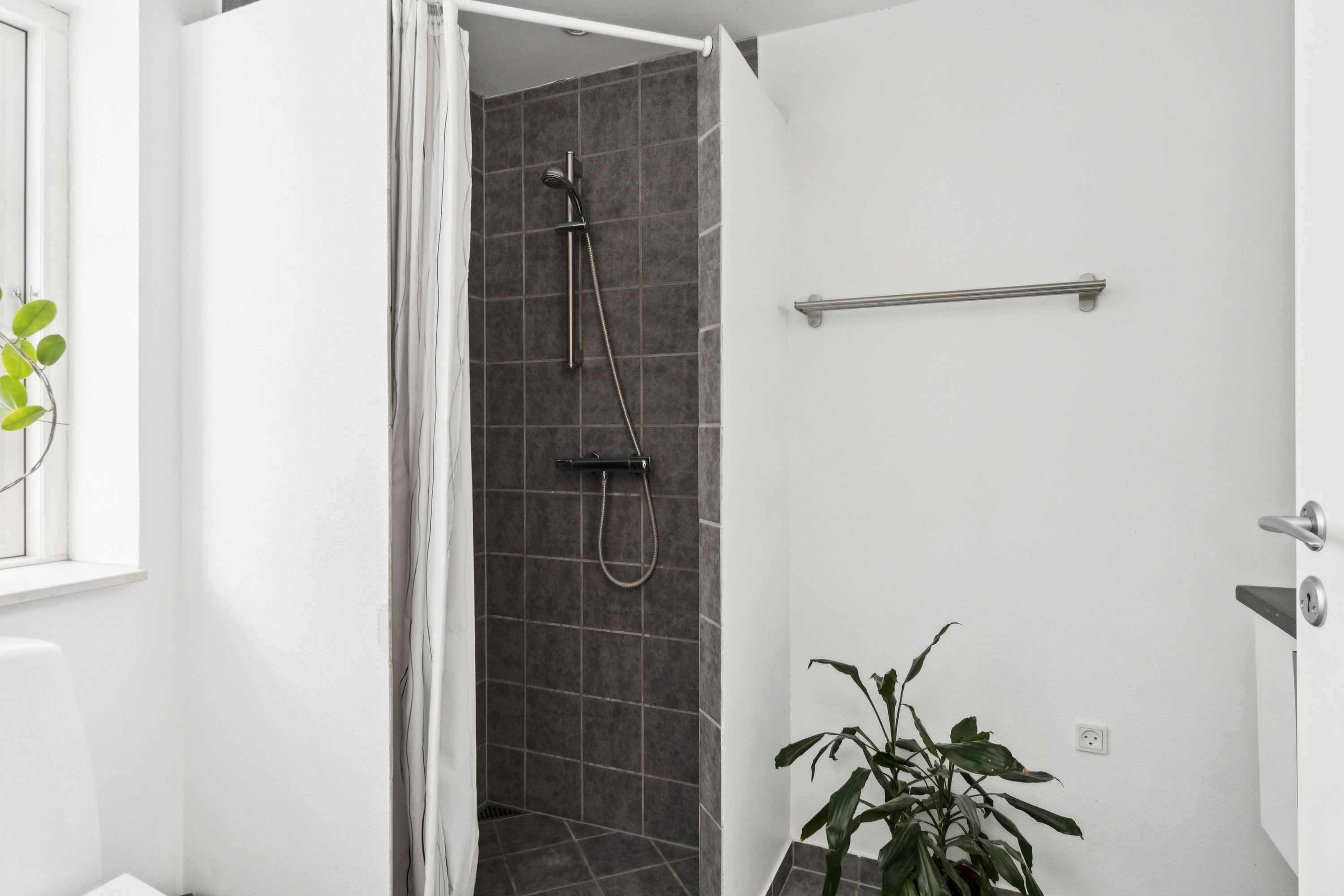 Fremhævet gang billede i fuldskærmstilstand. Billede af Rugtvedvej 31, Forsinge, 4490 Jerslev Sjælland