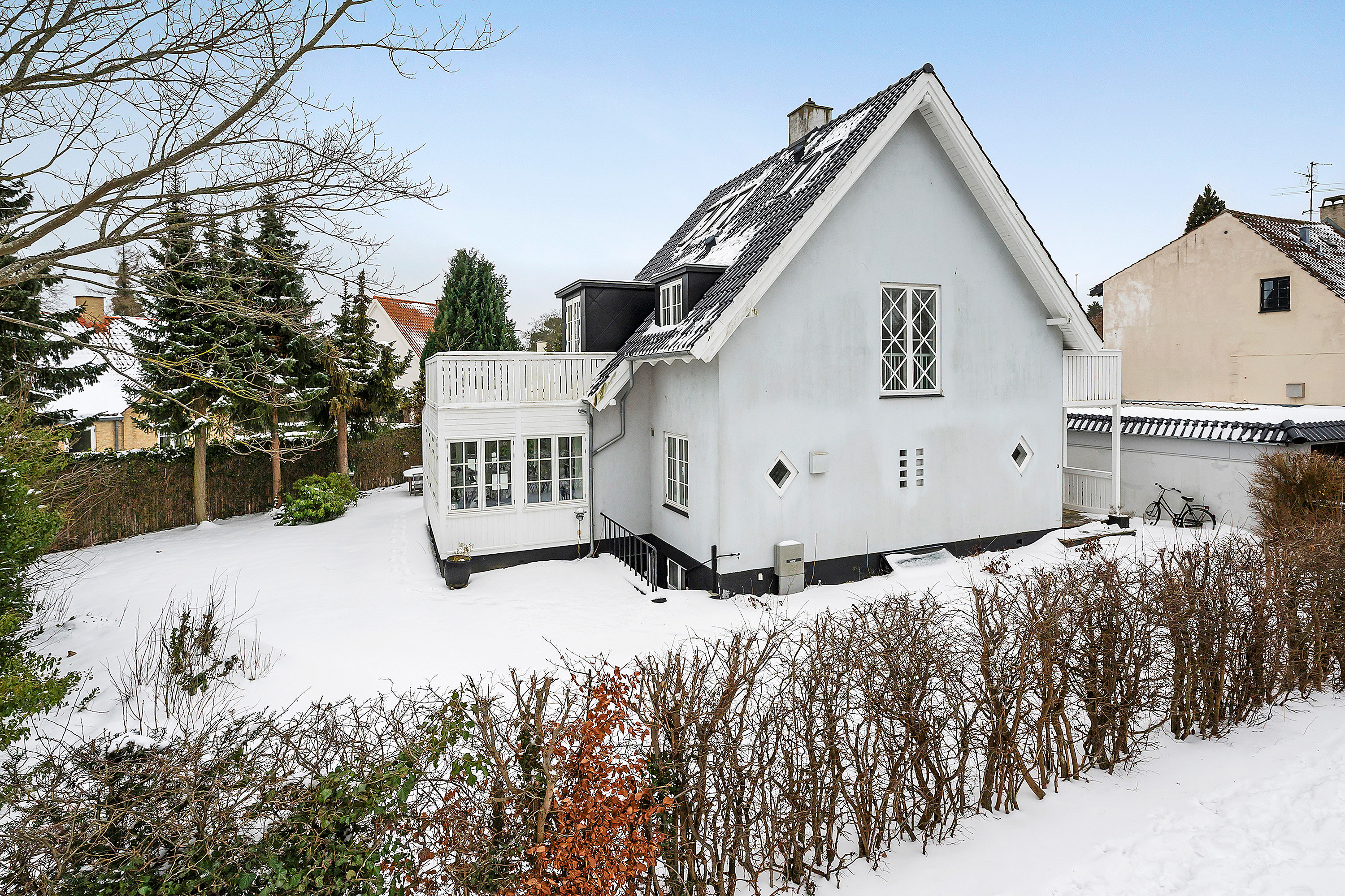 Fremhævet ejendommen billede i fuldskærmstilstand. Billede af Hjortevangen 3, 2920 Charlottenlund