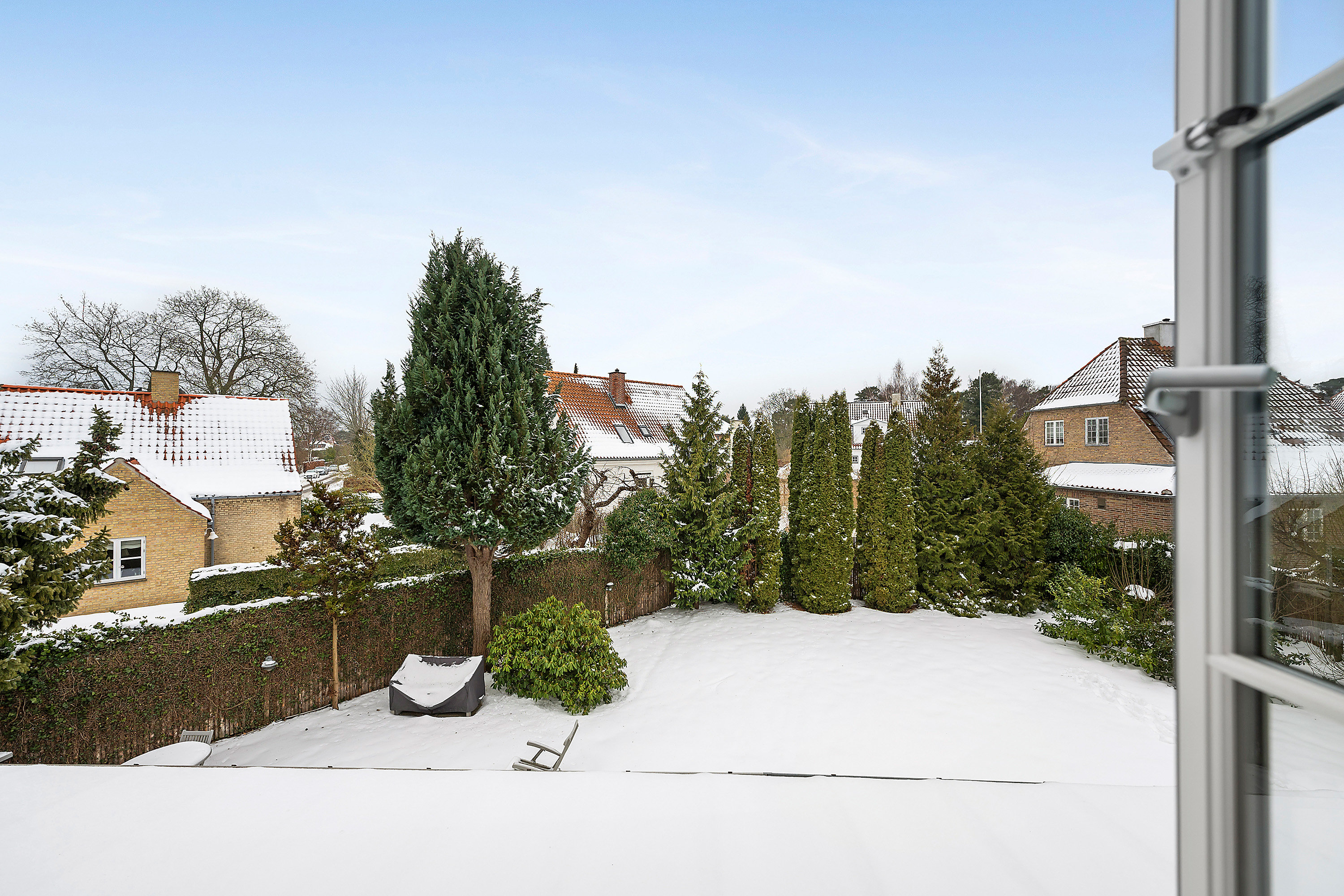 Fremhævet område billede i fuldskærmstilstand. Billede af Hjortevangen 3, 2920 Charlottenlund