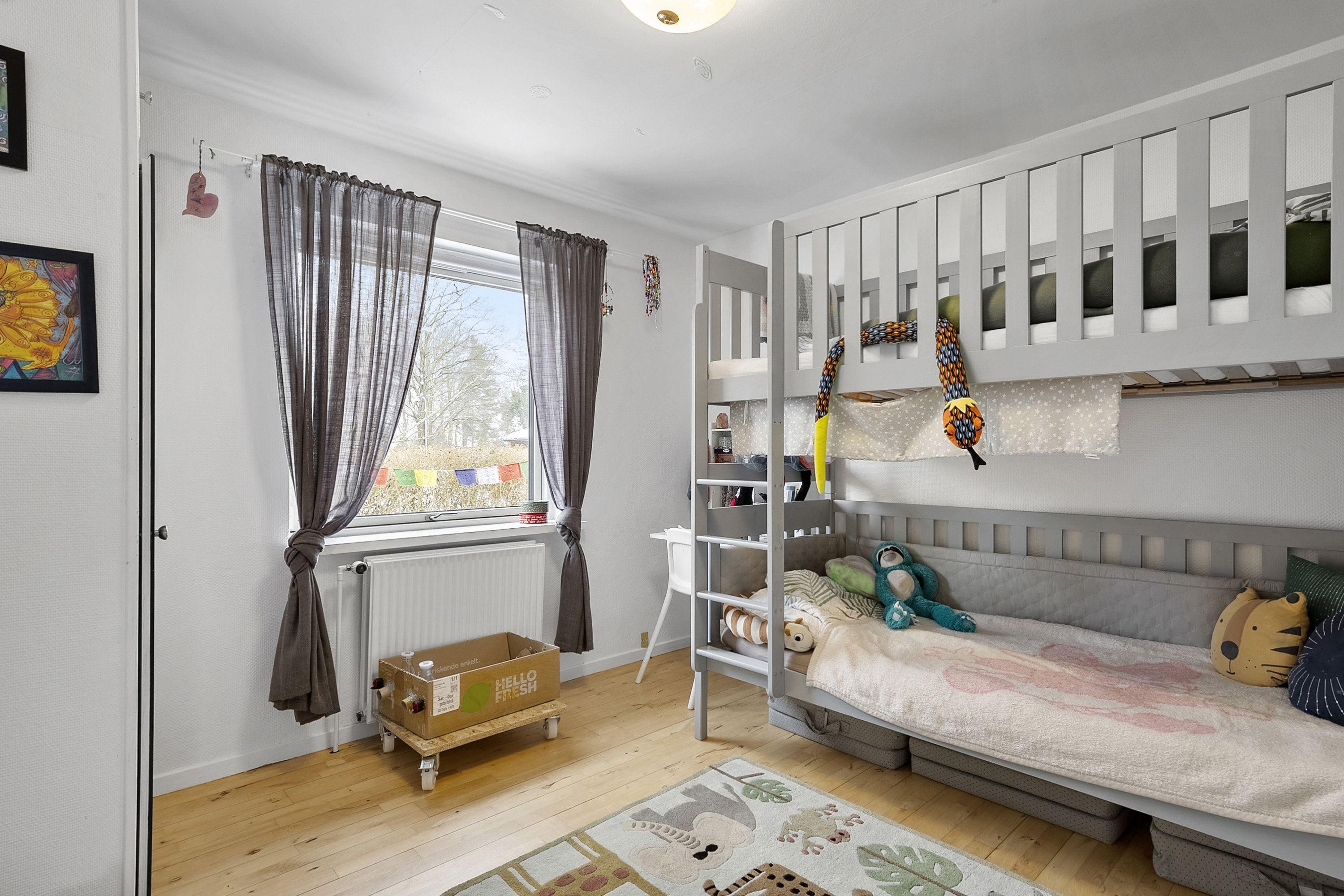 Fremhævet soveværelse billede i fuldskærmstilstand. Billede af Hyldegårdsvej 12, Seden, 5240 Odense NØ