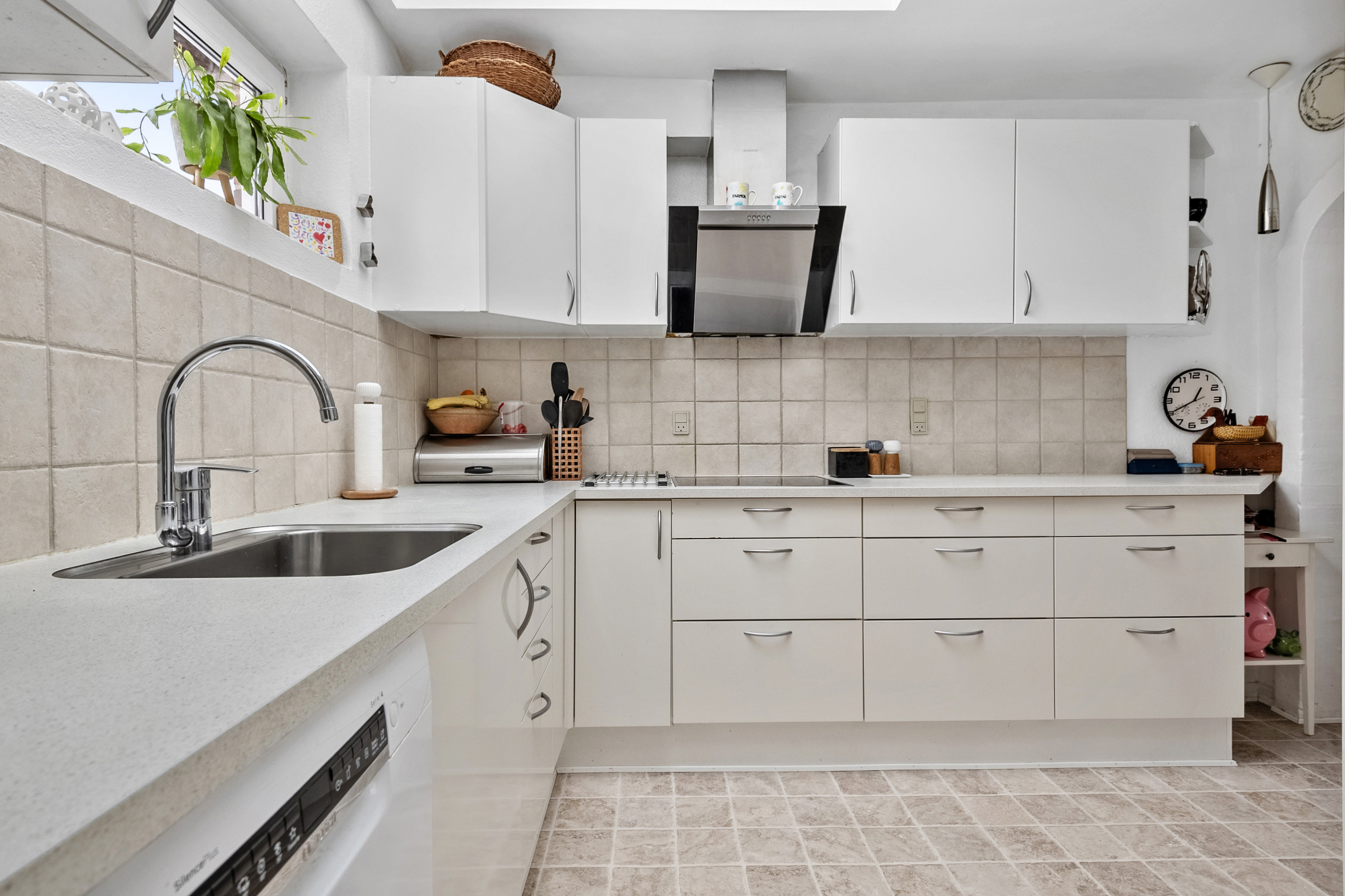 Fremhævet køkken billede i fuldskærmstilstand. Billede af Torupvej 8, 8350 Hundslund