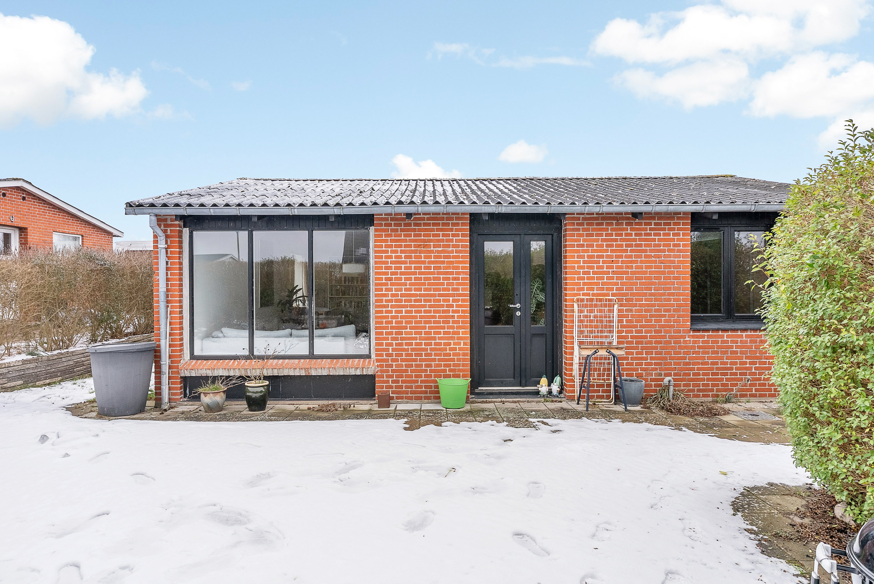 Fremhævet facade billede i fuldskærmstilstand. Billede af Brevikvej 2, 5600 Faaborg