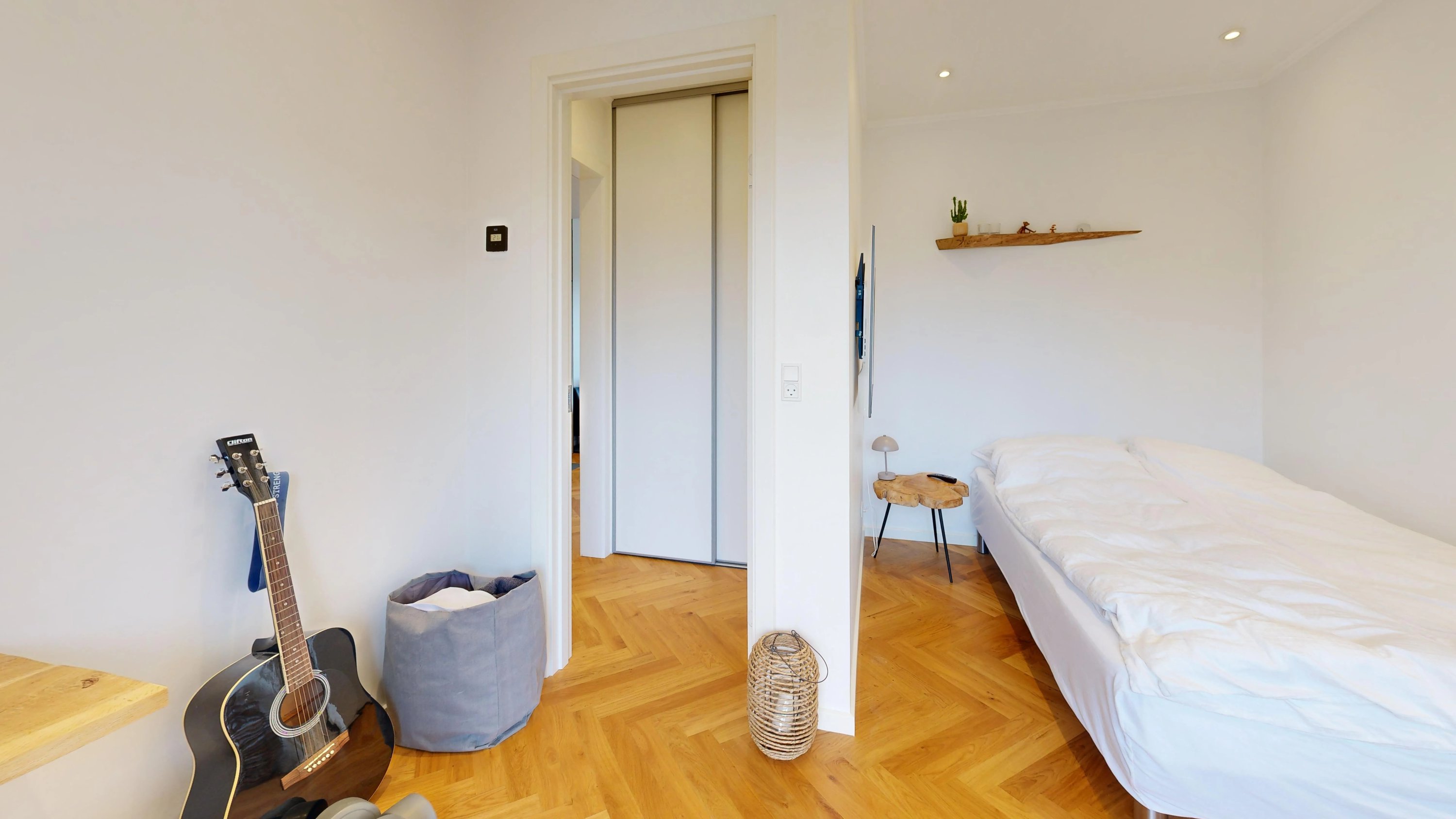 Fremhævet soveværelse billede i fuldskærmstilstand. Billede af Peder Skrams Gade 35, 3. tv., 9000 Aalborg