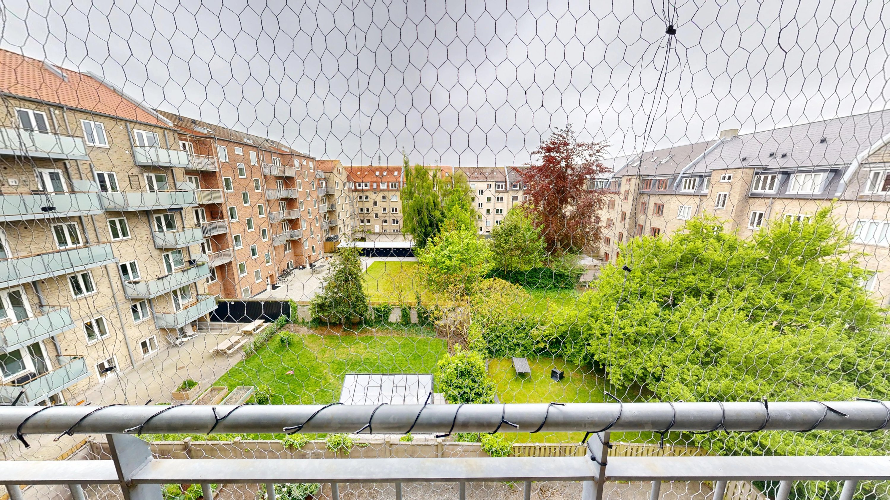 Fremhævet altan billede i fuldskærmstilstand. Billede af Peder Skrams Gade 35, 3. tv., 9000 Aalborg