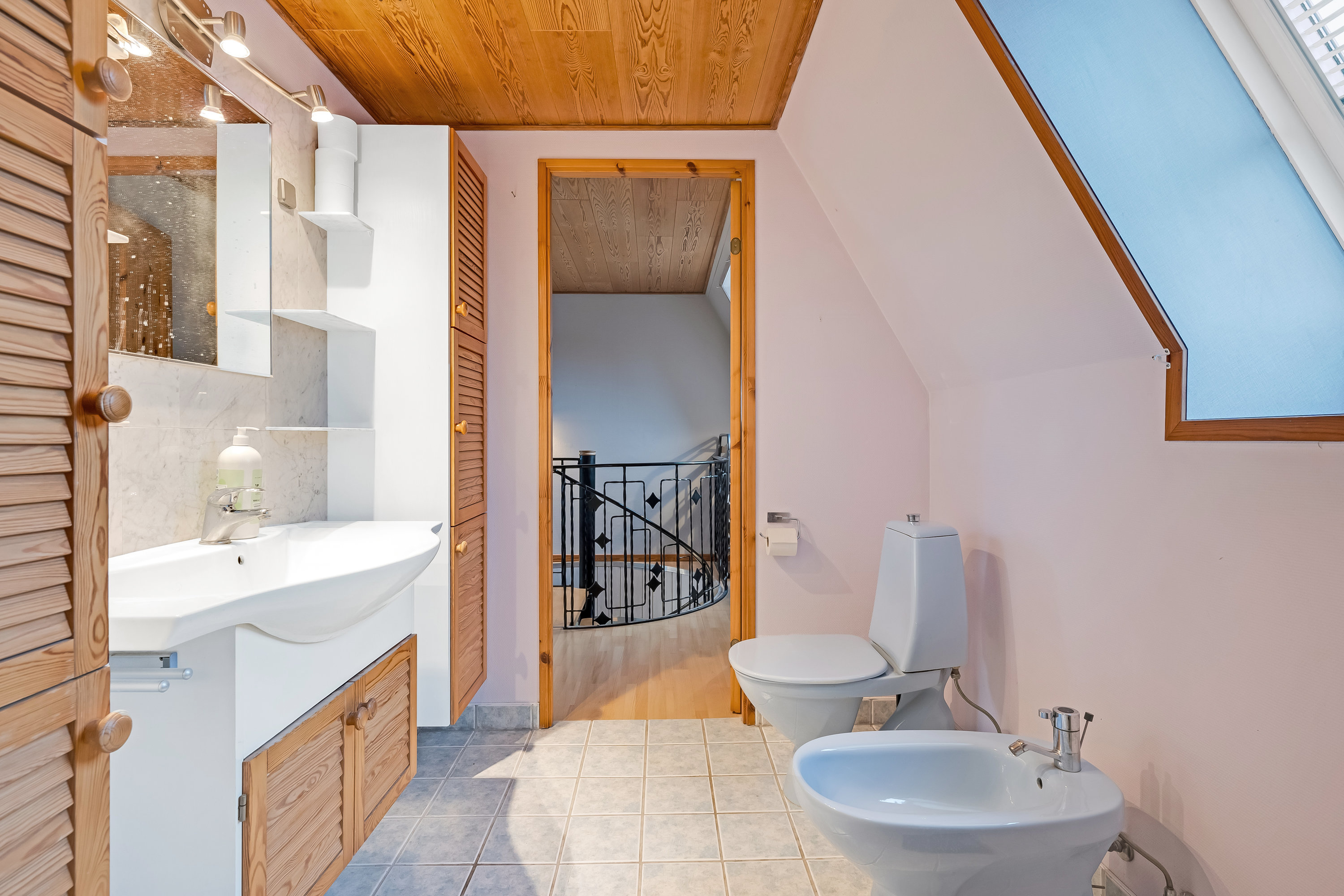 Fremhævet badeværelse billede i fuldskærmstilstand. Billede af Ryttervej 6, 6270 Tønder