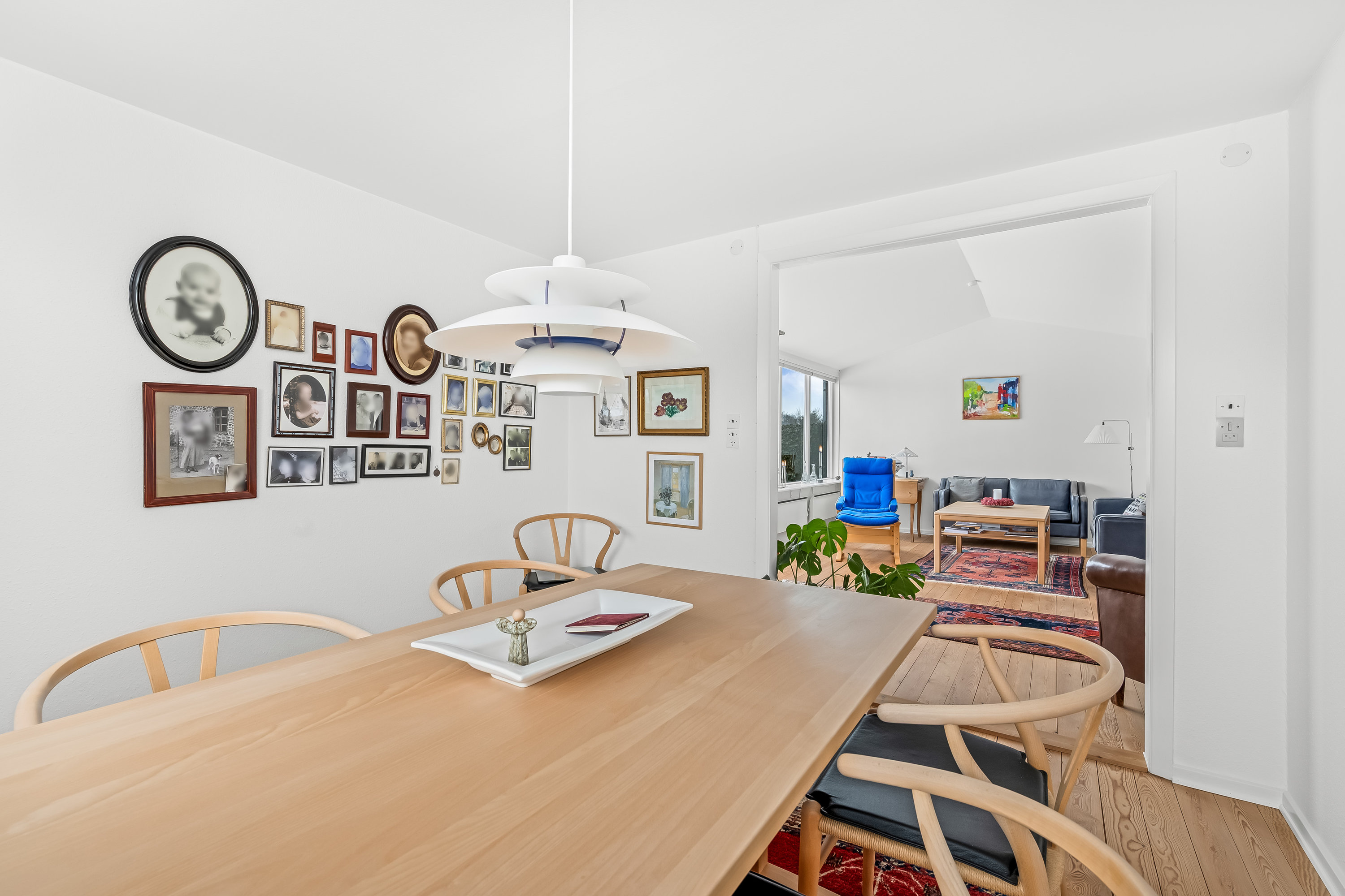 Fremhævet stue billede i fuldskærmstilstand. Billede af Lindevej 3, 6270 Tønder