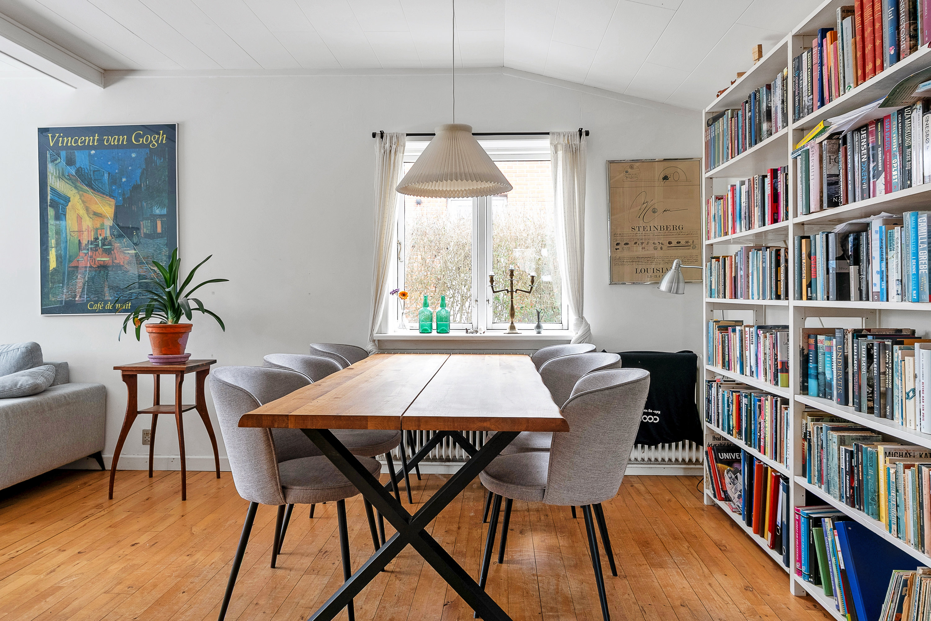 Fremhævet stue billede i fuldskærmstilstand. Billede af Brevikvej 2, 5600 Faaborg