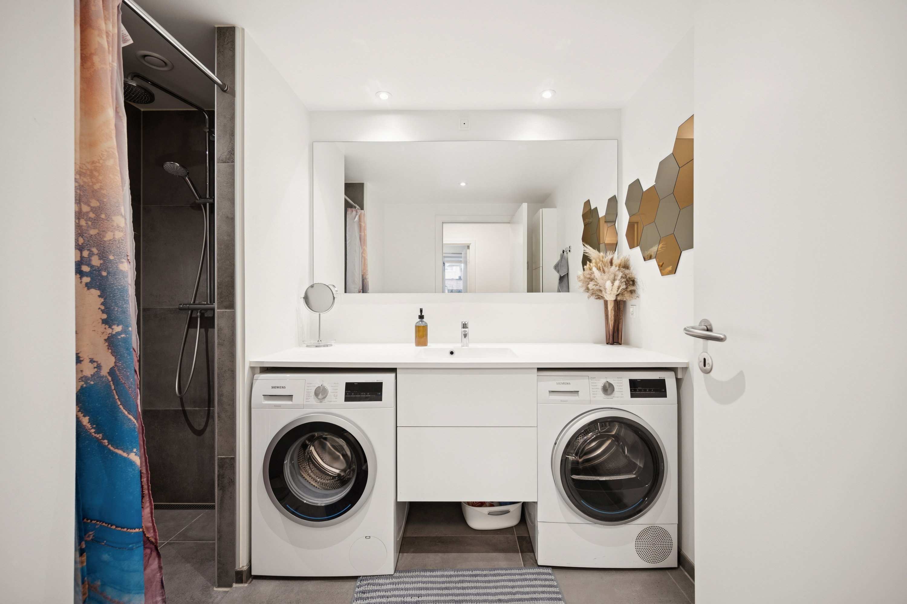 Fremhævet  billede i fuldskærmstilstand. Billede af Kongeæblevej 1, 2. tv., 2500 Valby