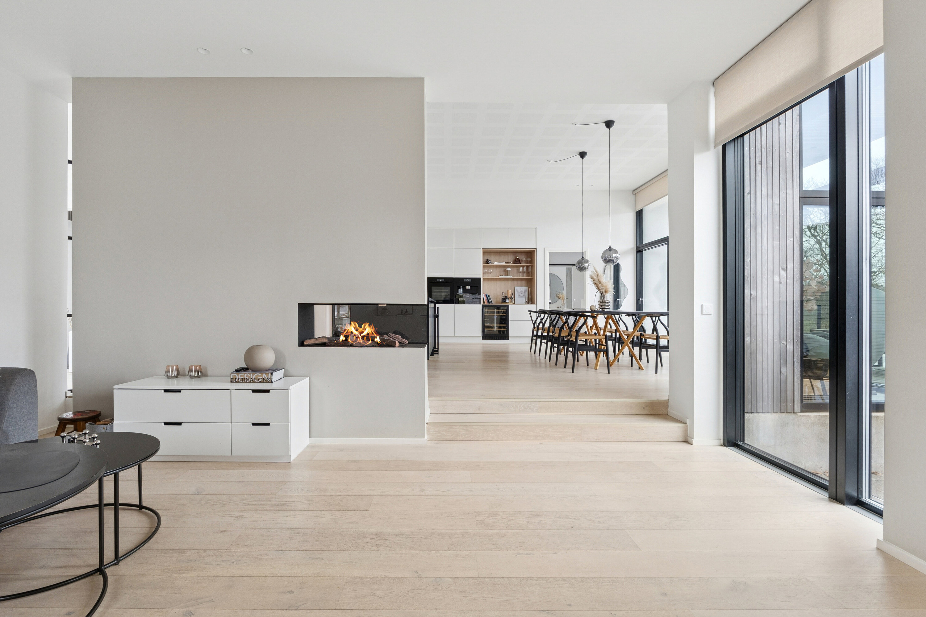 Fremhævet stue billede i fuldskærmstilstand. Billede af Onsholtgårdsvej 104, 8260 Viby J