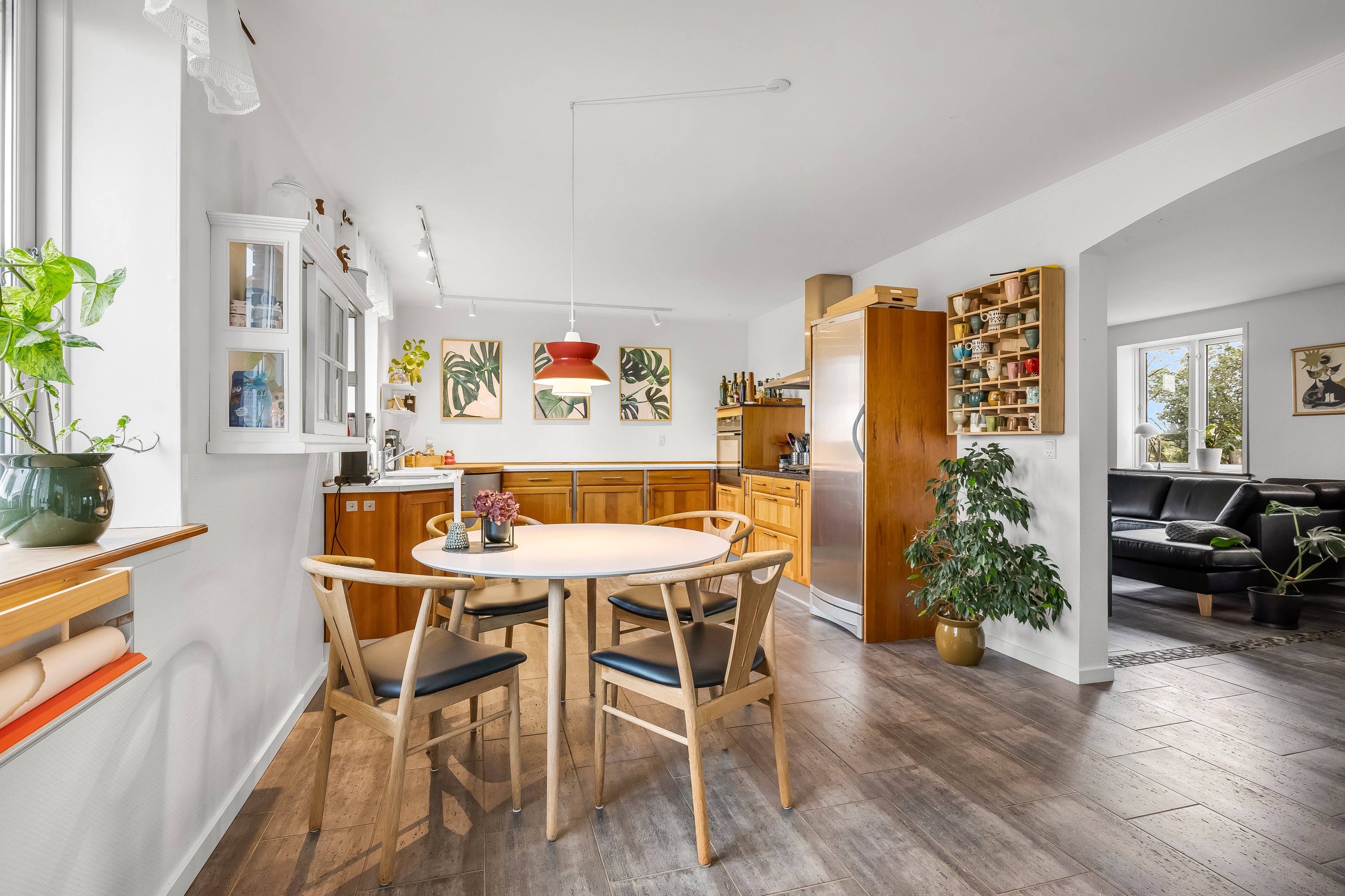 Fremhævet køkken billede i fuldskærmstilstand. Billede af Burvej 79, Bur, 7570 Vemb