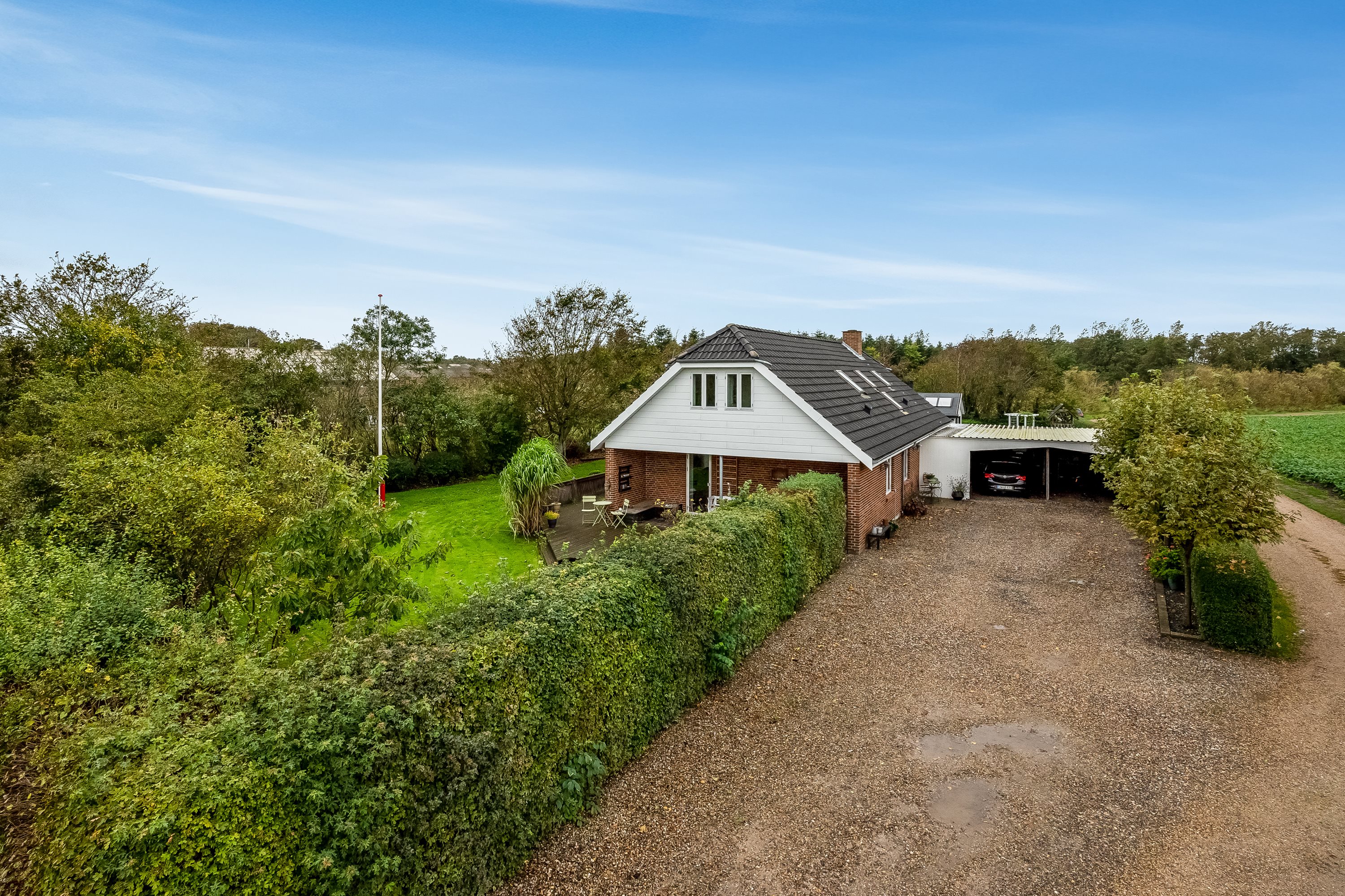 Fremhævet ejendommen billede i fuldskærmstilstand. Billede af Burvej 79, Bur, 7570 Vemb