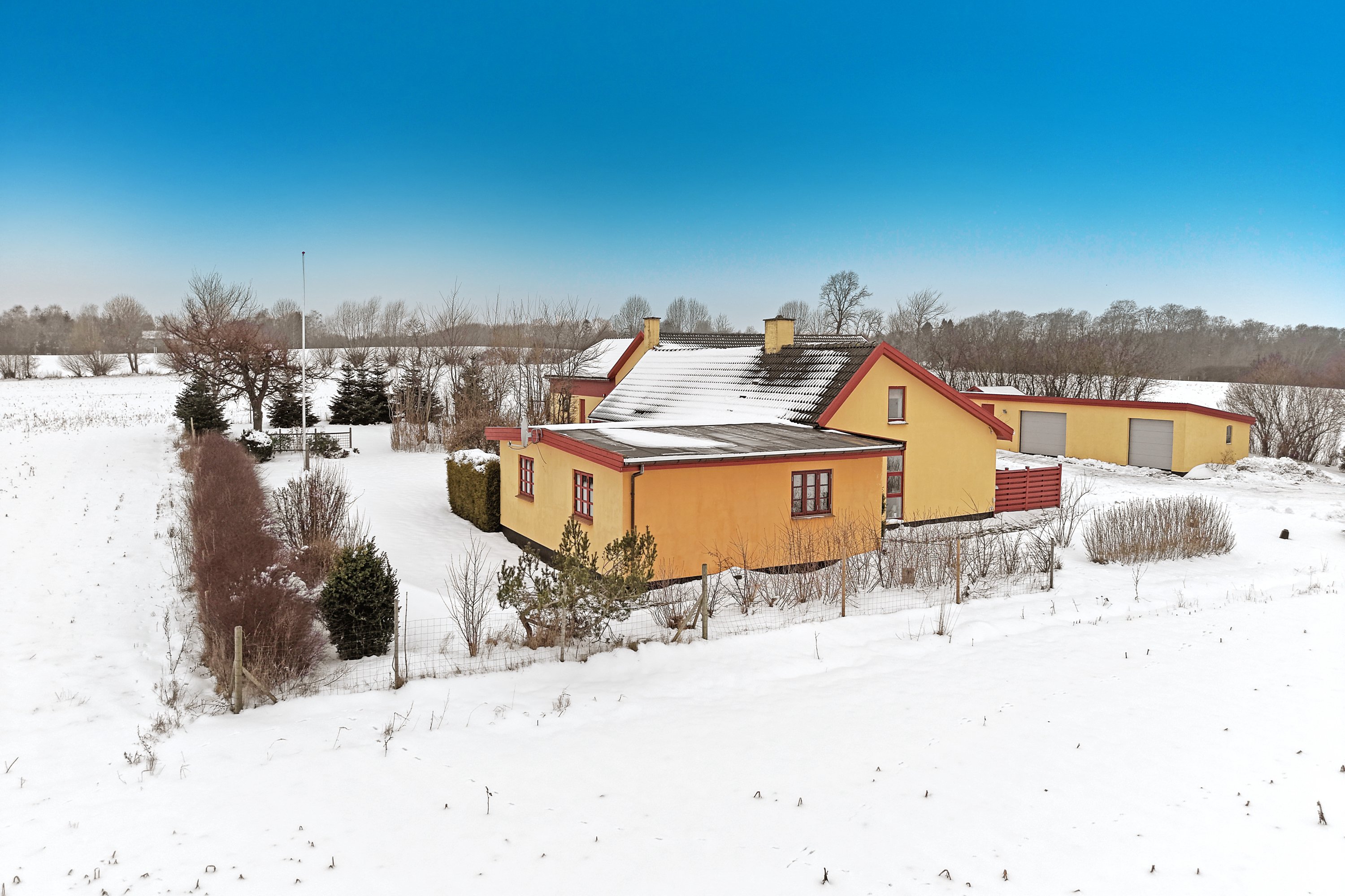 Fremhævet luftfoto billede i fuldskærmstilstand. Billede af Mørkøv Kirkeby 6, 4440 Mørkøv