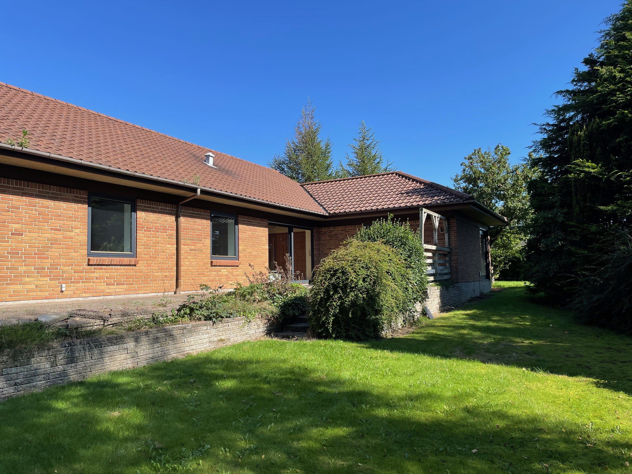 Fremhævet  billede i fuldskærmstilstand. Billede af Skovbrynet 9 og 11, Ølstrup, 6950 Ringkøbing