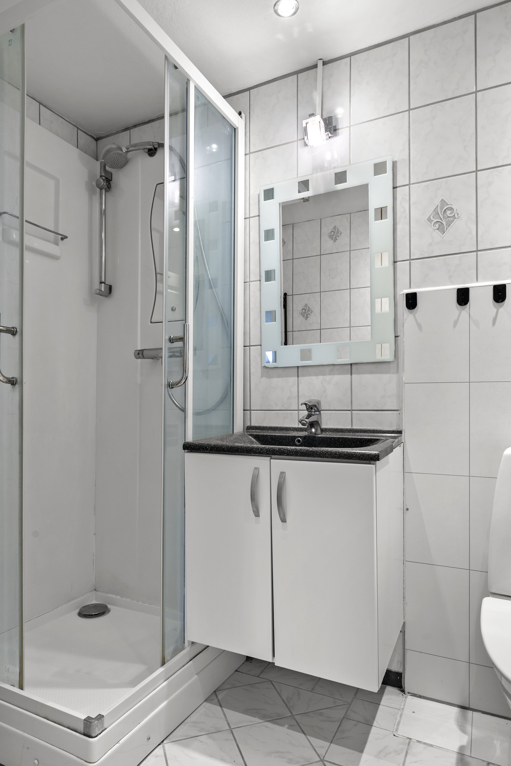 Fremhævet badeværelse billede i fuldskærmstilstand. Billede af Sorøparken 1, 1. th., 4180 Sorø