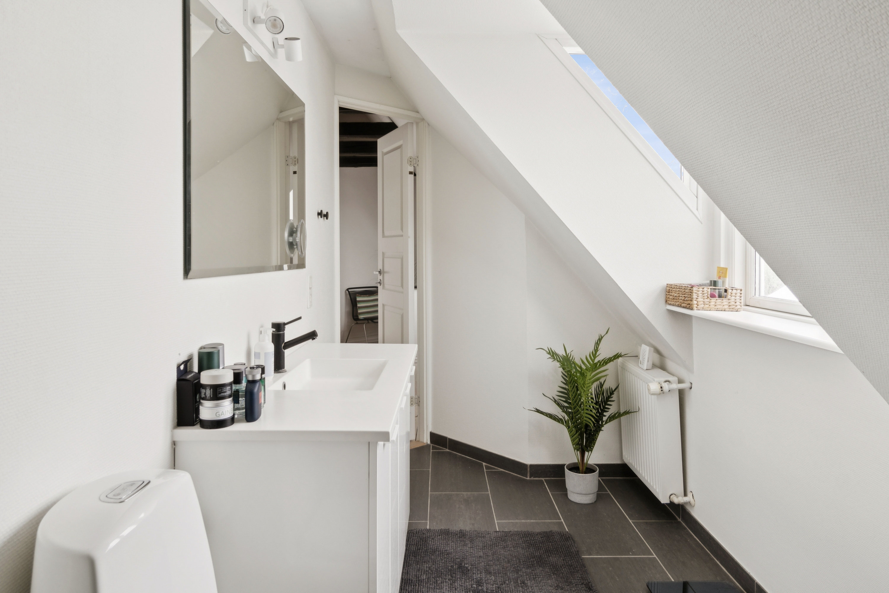 Fremhævet badeværelse billede i fuldskærmstilstand. Billede af Gl. Randersvej 34A, 8800 Viborg