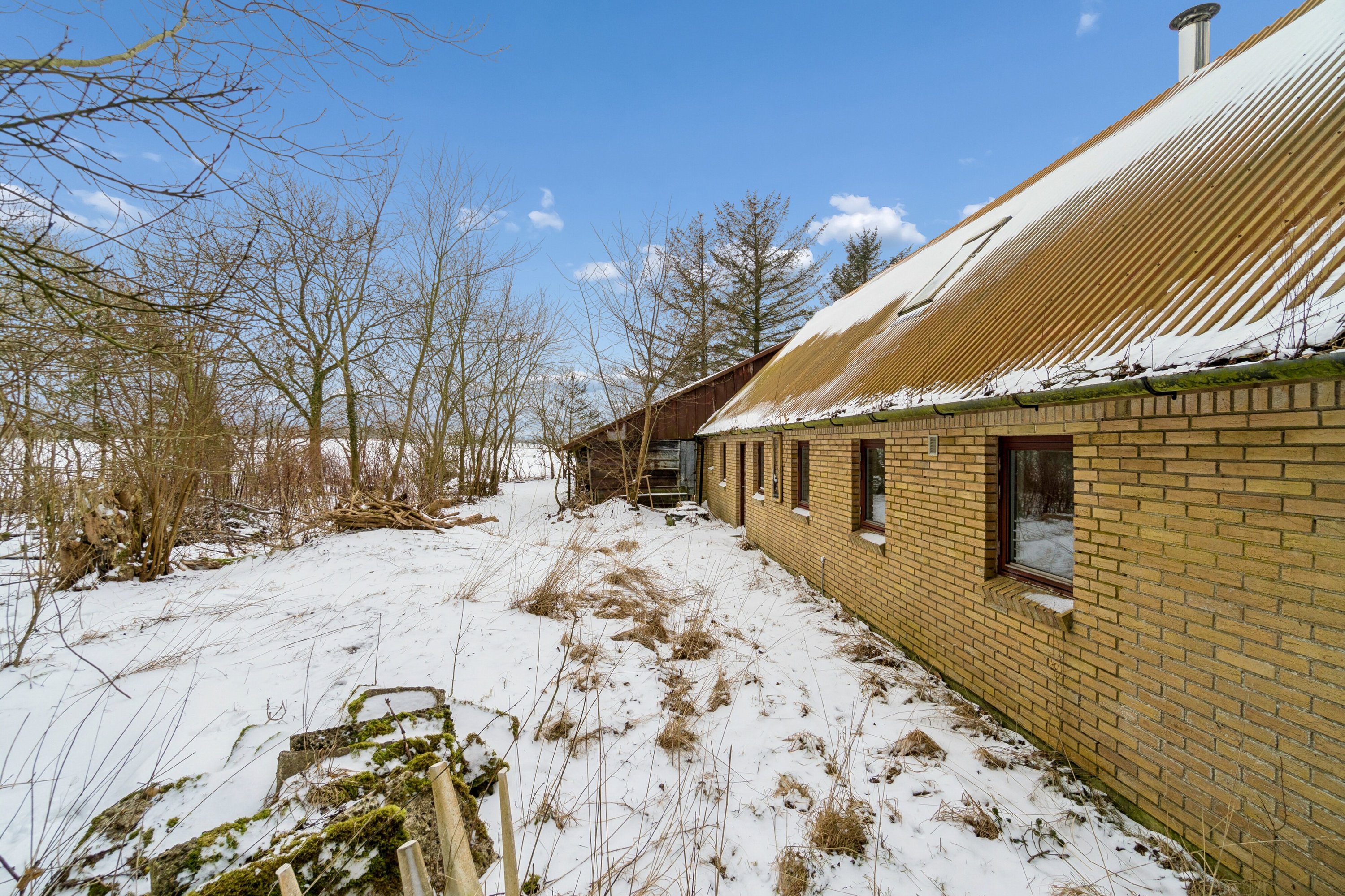 Fremhævet set fra haven billede i fuldskærmstilstand. Billede af Hørdumvej 18, 7752 Snedsted