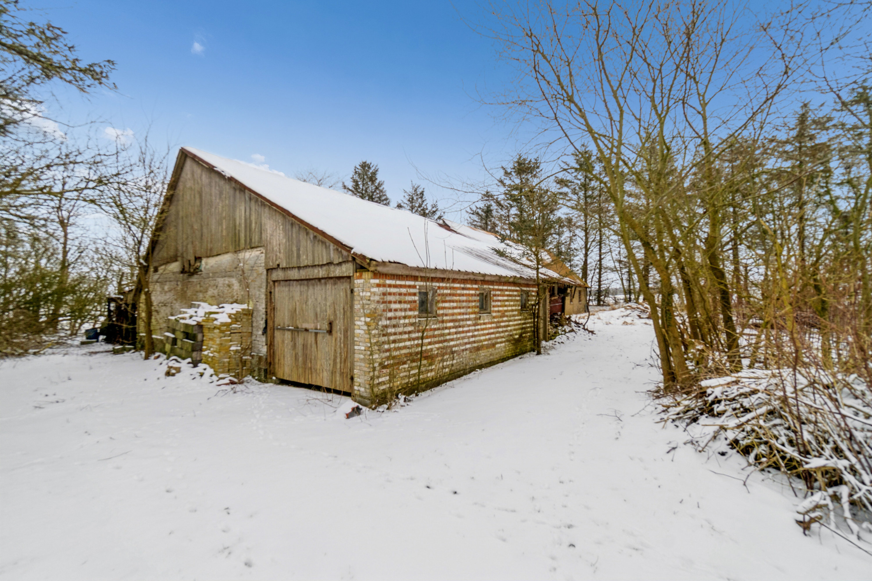 Fremhævet set fra vejen billede i fuldskærmstilstand. Billede af Hørdumvej 18, 7752 Snedsted