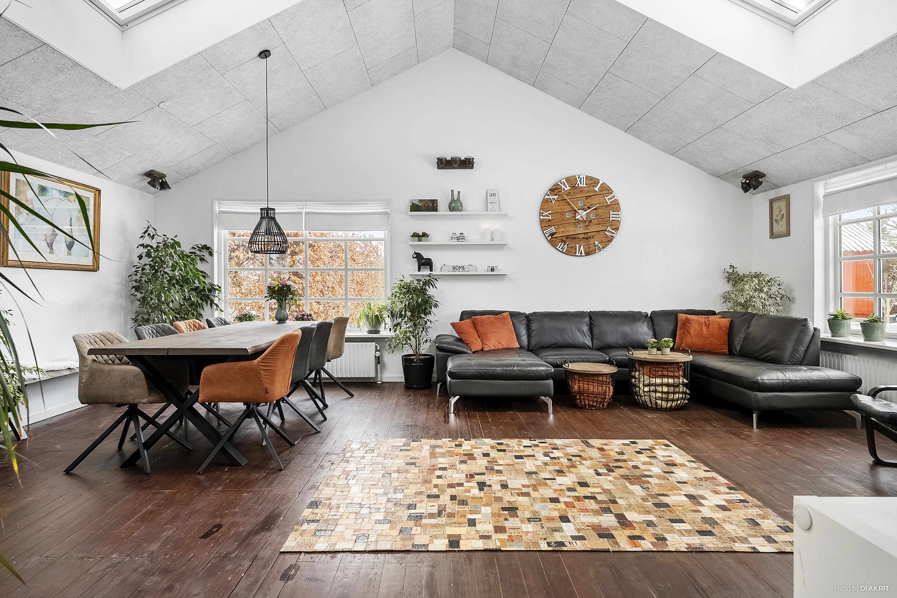 Fremhævet stue billede i fuldskærmstilstand. Billede af Kastanievej 1, Saksild, 8300 Odder