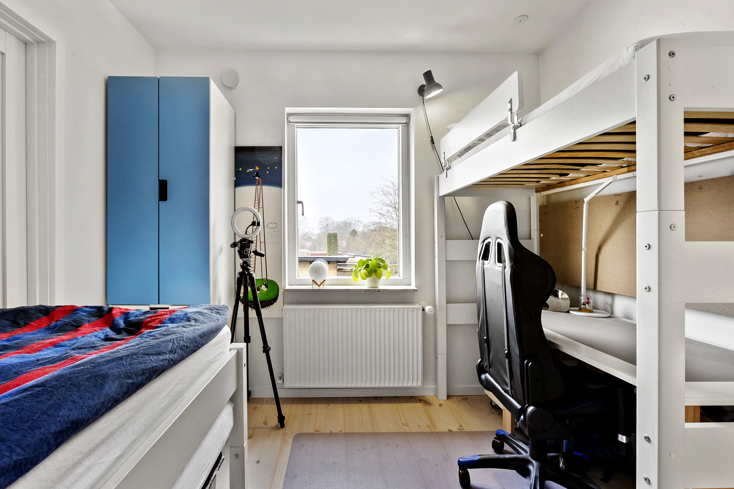 Fremhævet soveværelse billede i fuldskærmstilstand. Billede af Fjordvej 6, 6200 Aabenraa