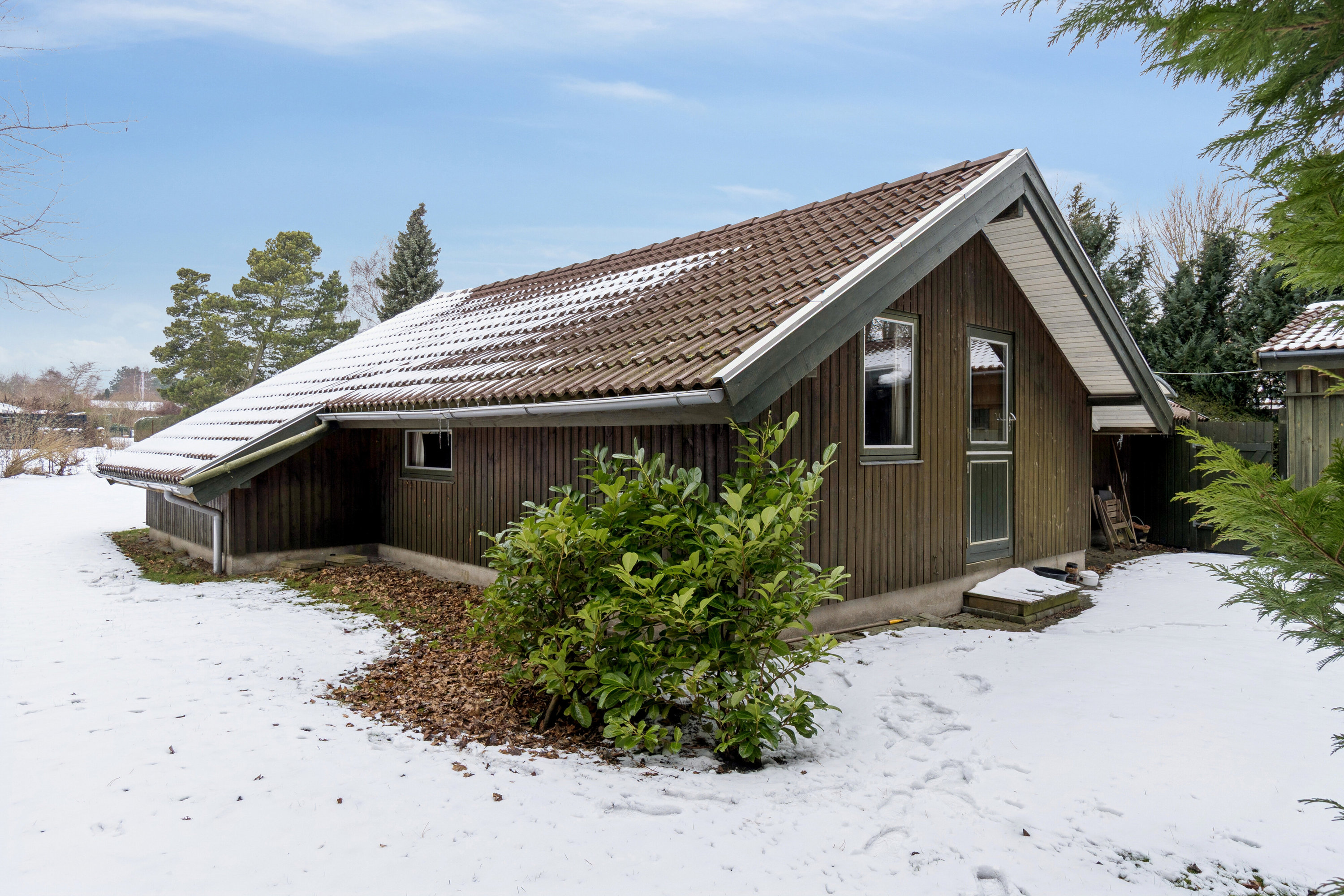 Fremhævet set fra vejen billede i fuldskærmstilstand. Billede af Gulspurvevej 4, Ll Kongsmark, 4200 Slagelse