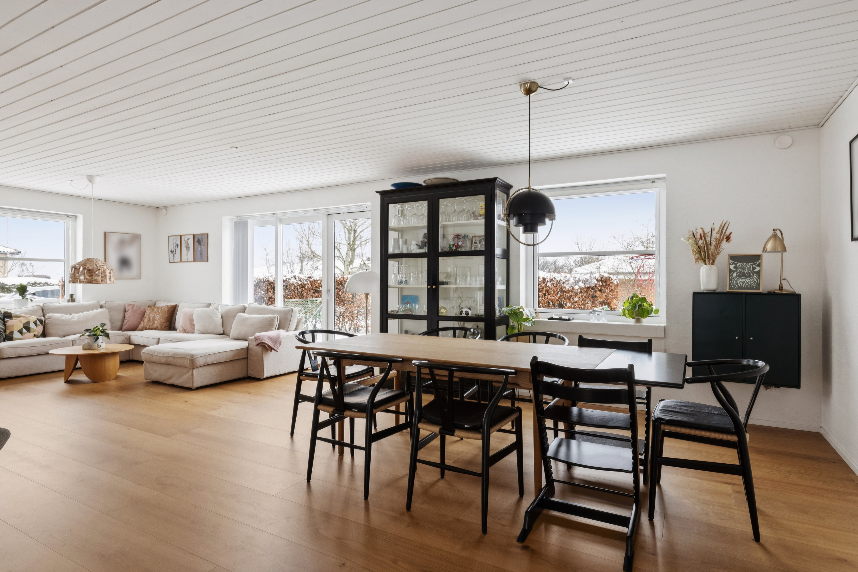 Fremhævet stue billede i fuldskærmstilstand. Billede af Lillerupvej 78, 8410 Rønde