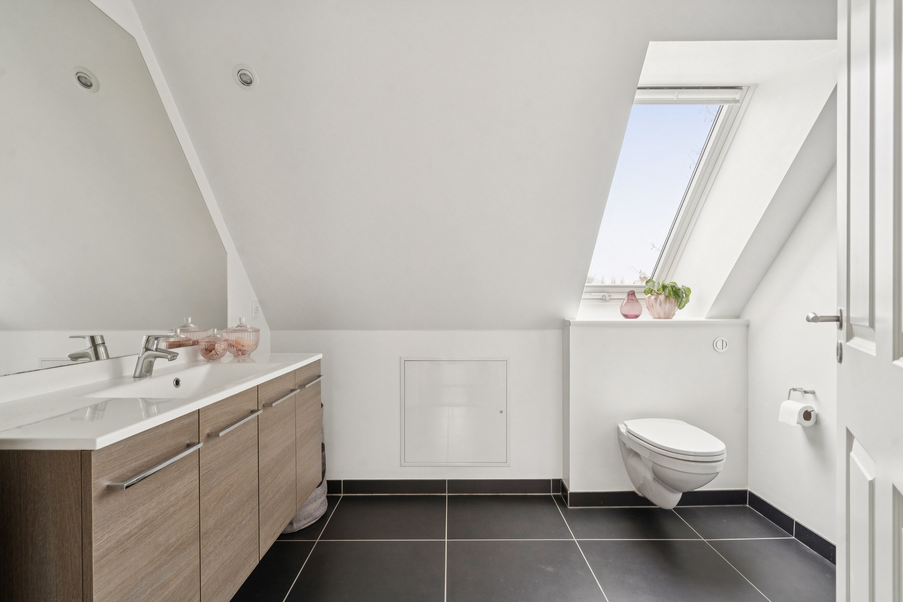 Fremhævet badeværelse billede i fuldskærmstilstand. Billede af Odensevej 4, 5750 Ringe