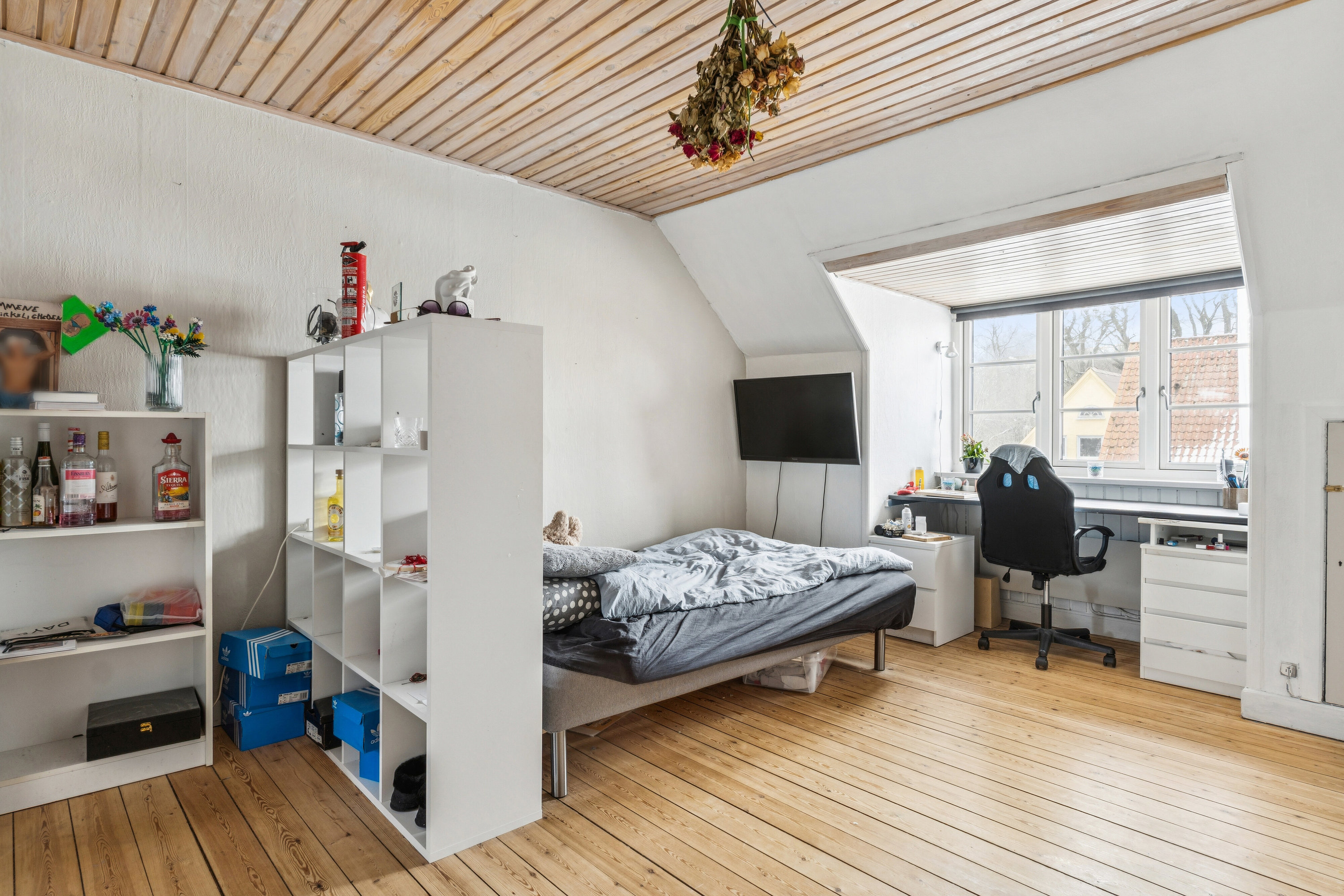 Fremhævet soveværelse billede i fuldskærmstilstand. Billede af Møllegården 13, 1. th., 6340 Kruså