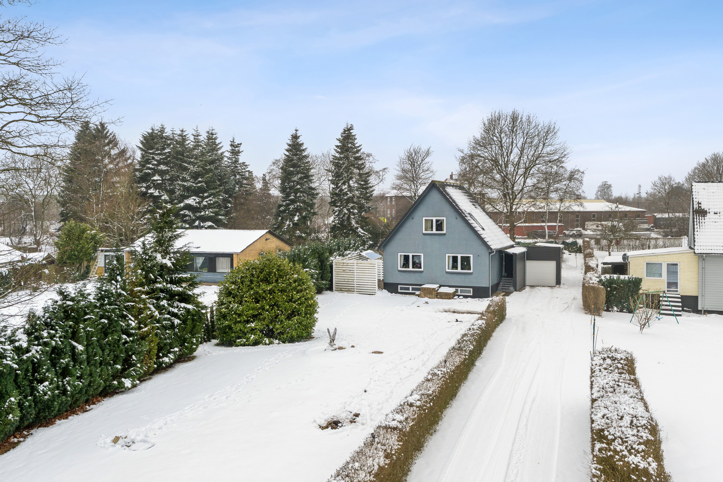 Fremhævet set fra haven billede i fuldskærmstilstand. Billede af Ringgade 7, 6330 Padborg