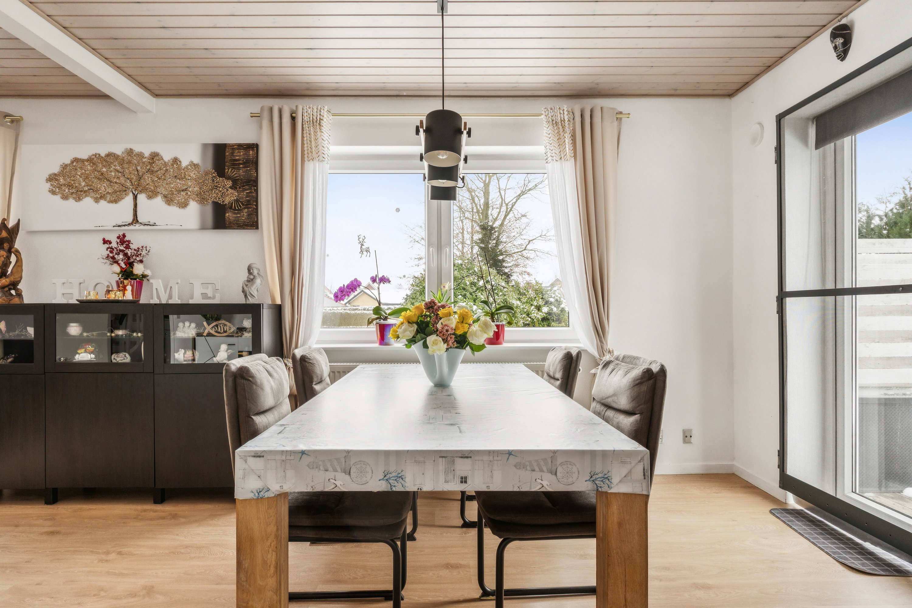 Fremhævet spisestue billede i fuldskærmstilstand. Billede af Ringgade 7, 6330 Padborg