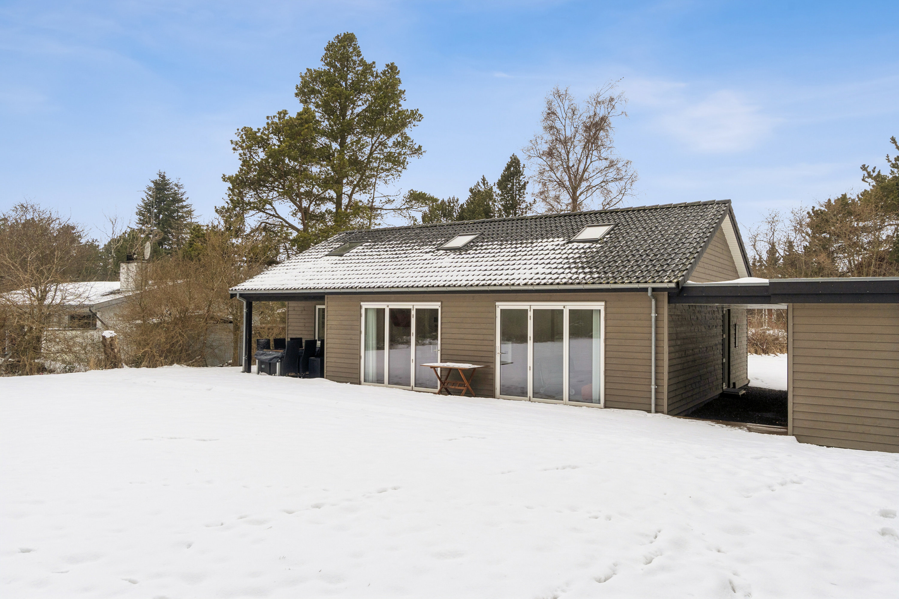 Fremhævet baghave billede i fuldskærmstilstand. Billede af Kastanievænget 10, Bøged Strand, 4720 Præstø