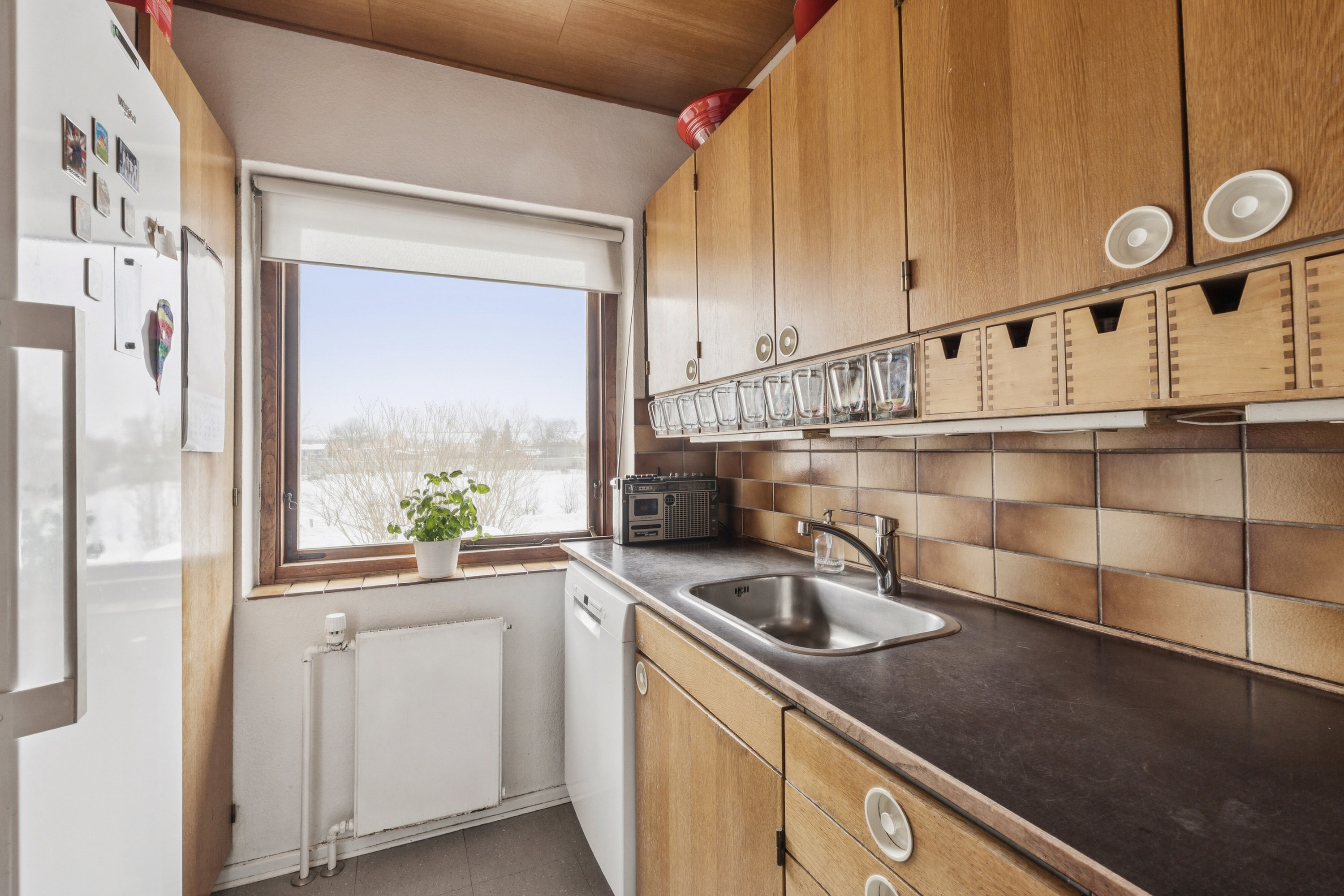 Fremhævet køkken billede i fuldskærmstilstand. Billede af Planteheldvej 22A, 2650 Hvidovre