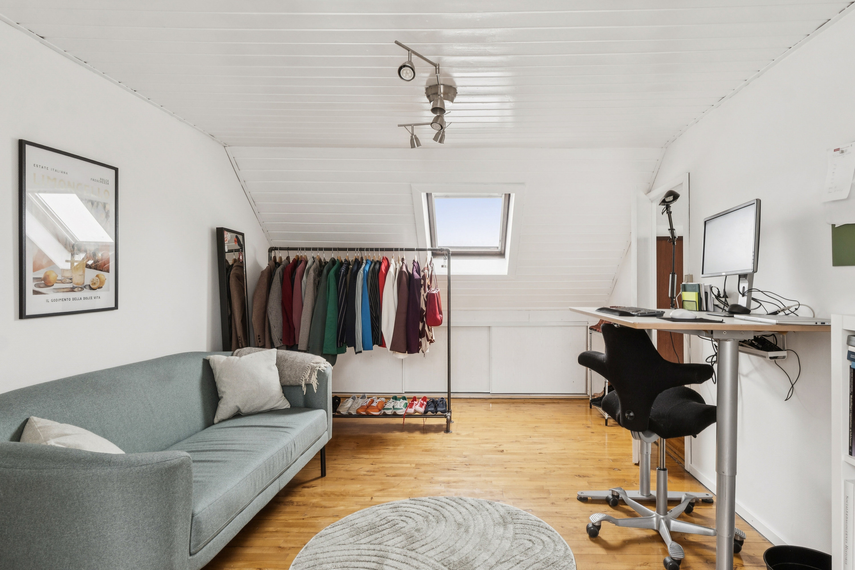 Fremhævet værelse billede i fuldskærmstilstand. Billede af Planteheldvej 22A, 2650 Hvidovre