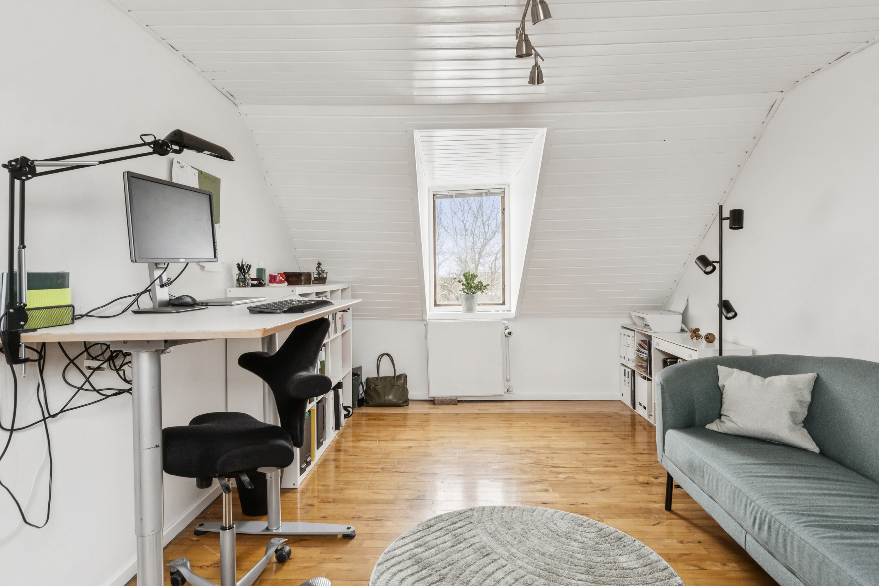 Fremhævet værelse billede i fuldskærmstilstand. Billede af Planteheldvej 22A, 2650 Hvidovre