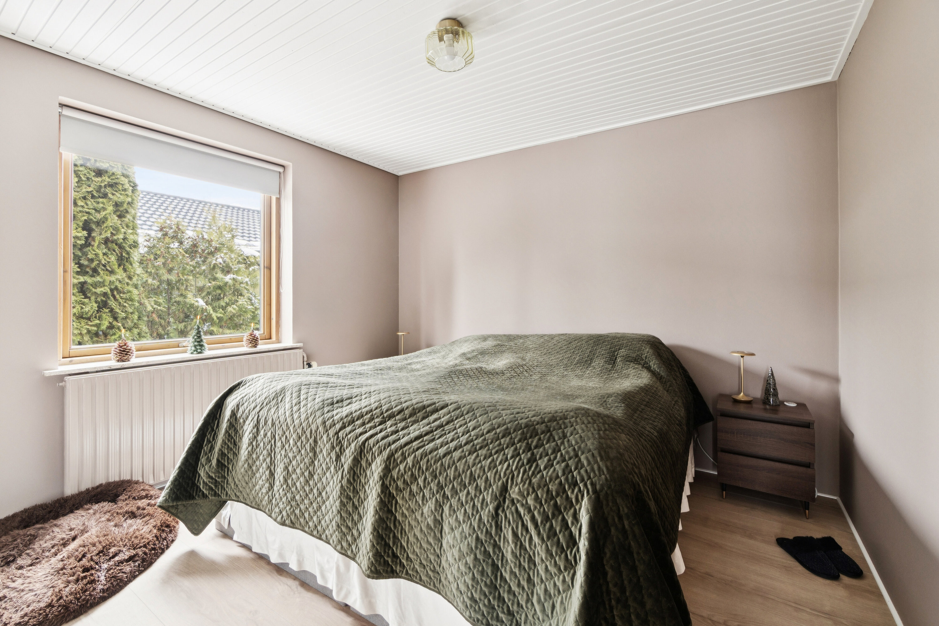 Fremhævet soveværelse billede i fuldskærmstilstand. Billede af Engstrupgårdsvej 18, 2650 Hvidovre
