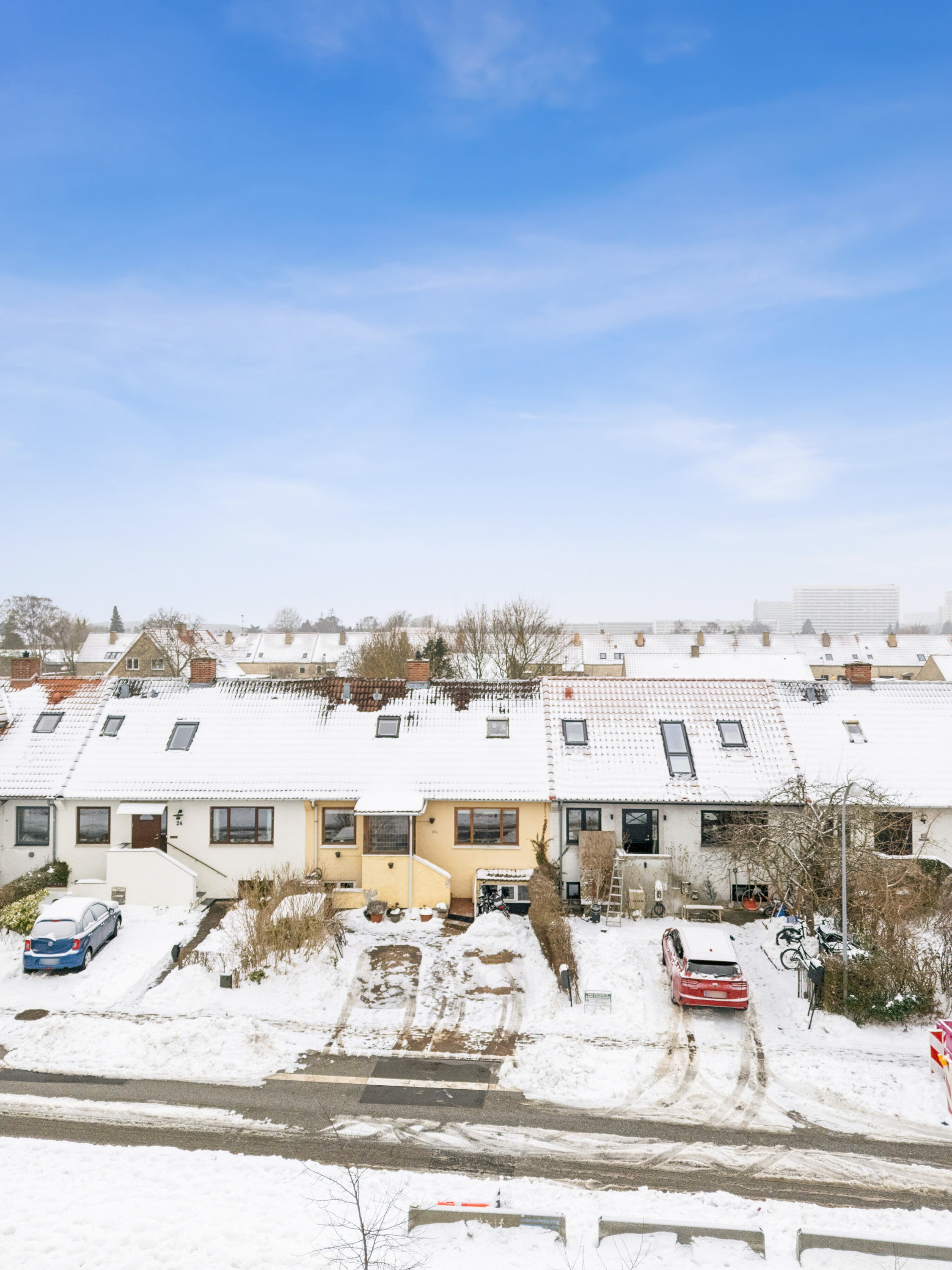 Fremhævet set fra vejen billede i fuldskærmstilstand. Billede af Planteheldvej 22A, 2650 Hvidovre