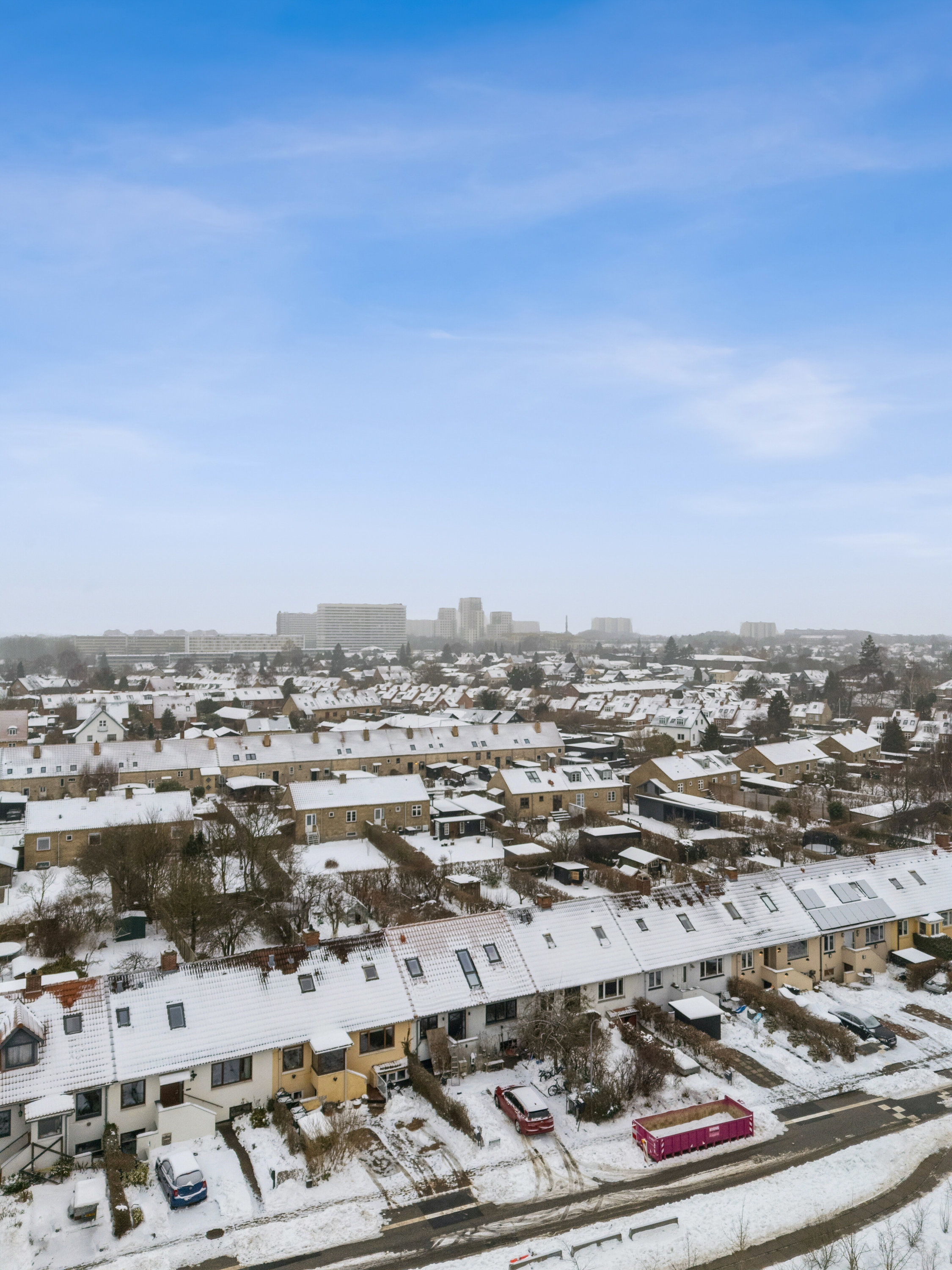 Fremhævet set fra vejen billede i fuldskærmstilstand. Billede af Planteheldvej 22A, 2650 Hvidovre