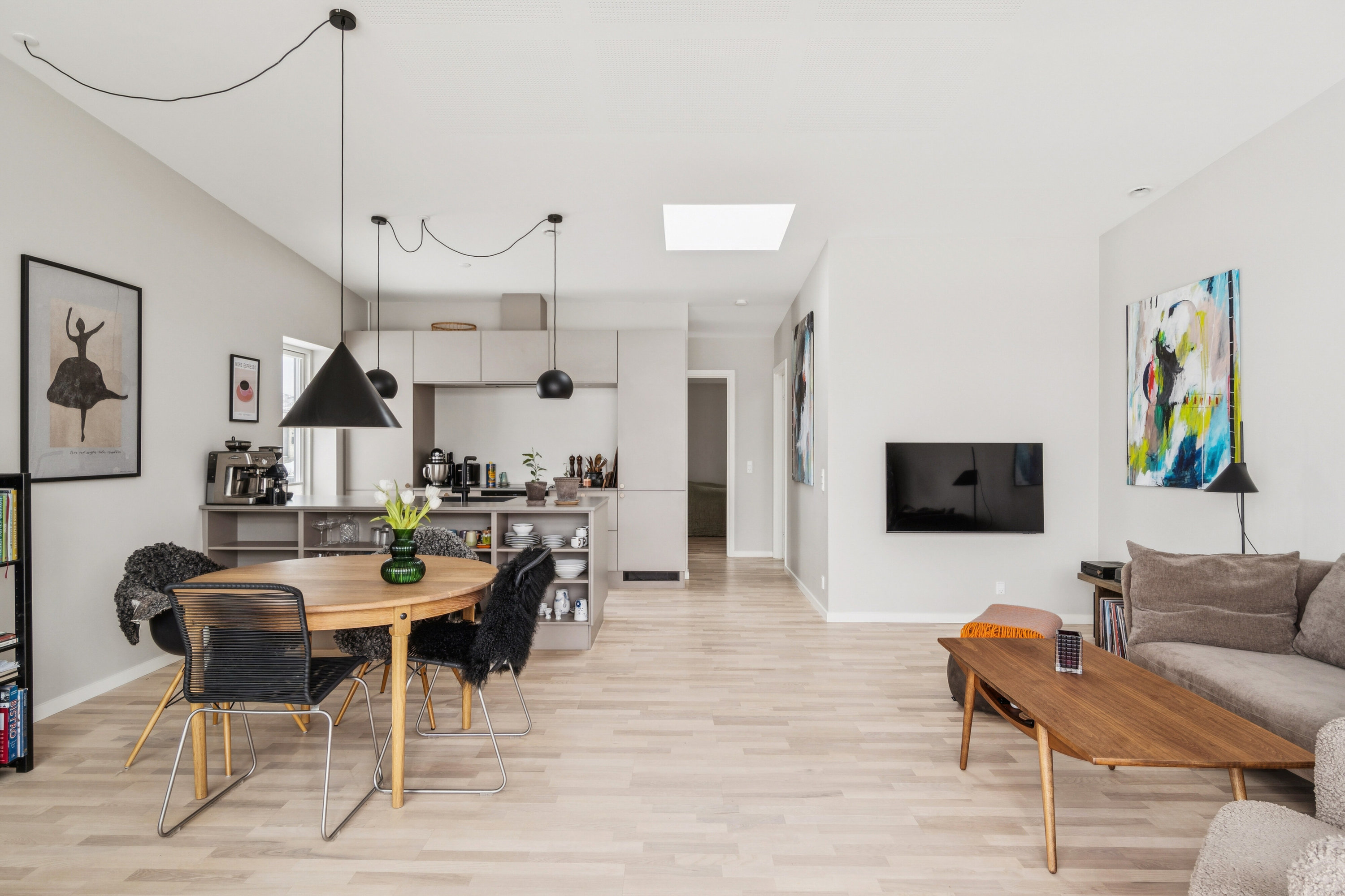 Fremhævet køkken/alrum billede i fuldskærmstilstand. Billede af Ollebjergs Kvarter 424, 4700 Næstved