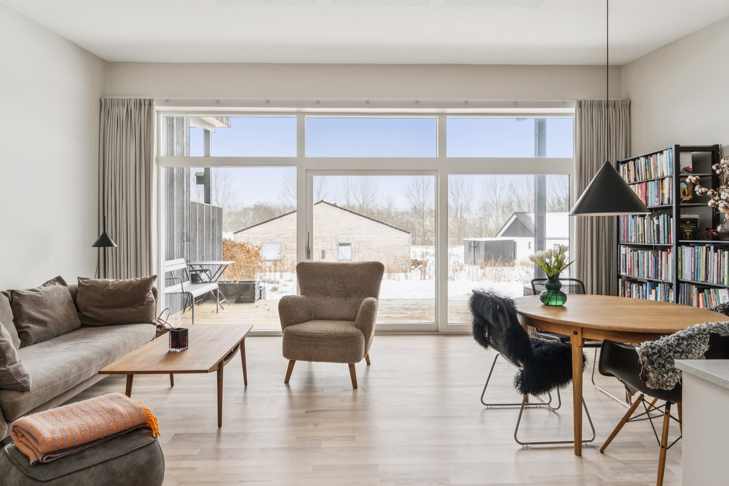 Fremhævet køkken/alrum billede i fuldskærmstilstand. Billede af Ollebjergs Kvarter 424, 4700 Næstved