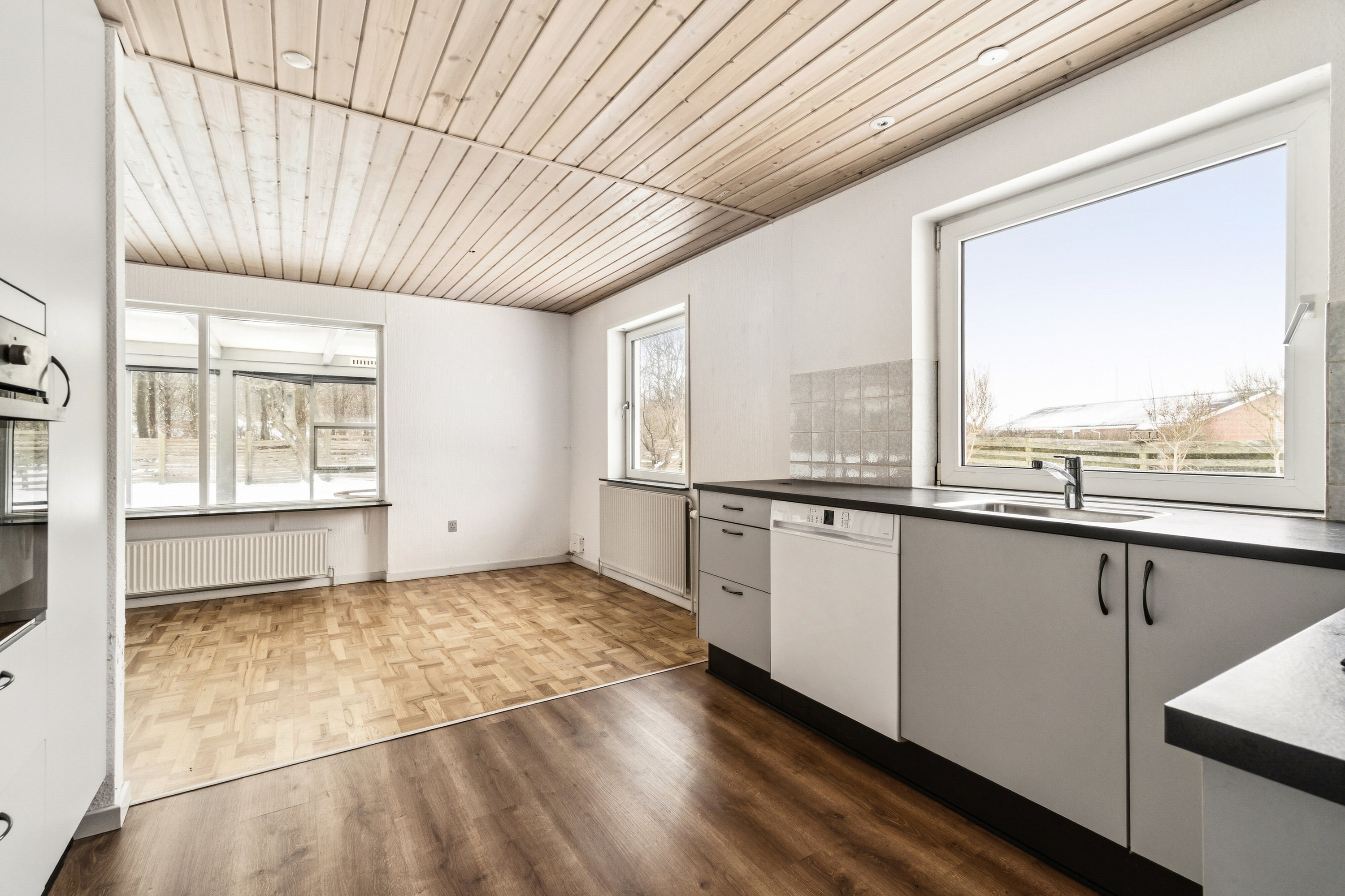 Fremhævet køkken billede i fuldskærmstilstand. Billede af Floravænget 42, 7730 Hanstholm