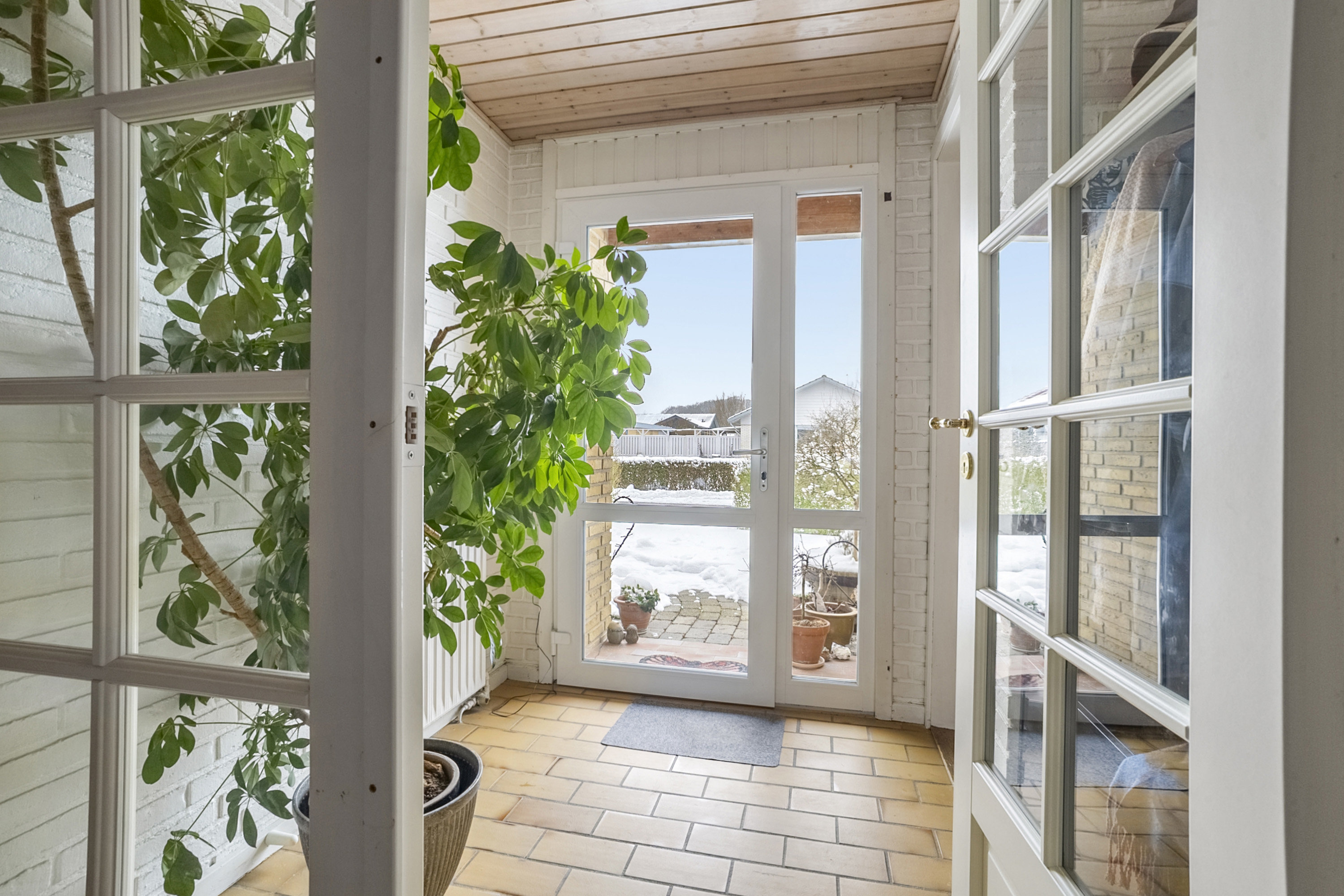 Fremhævet entré billede i fuldskærmstilstand. Billede af Lucernevej 6, 7130 Juelsminde