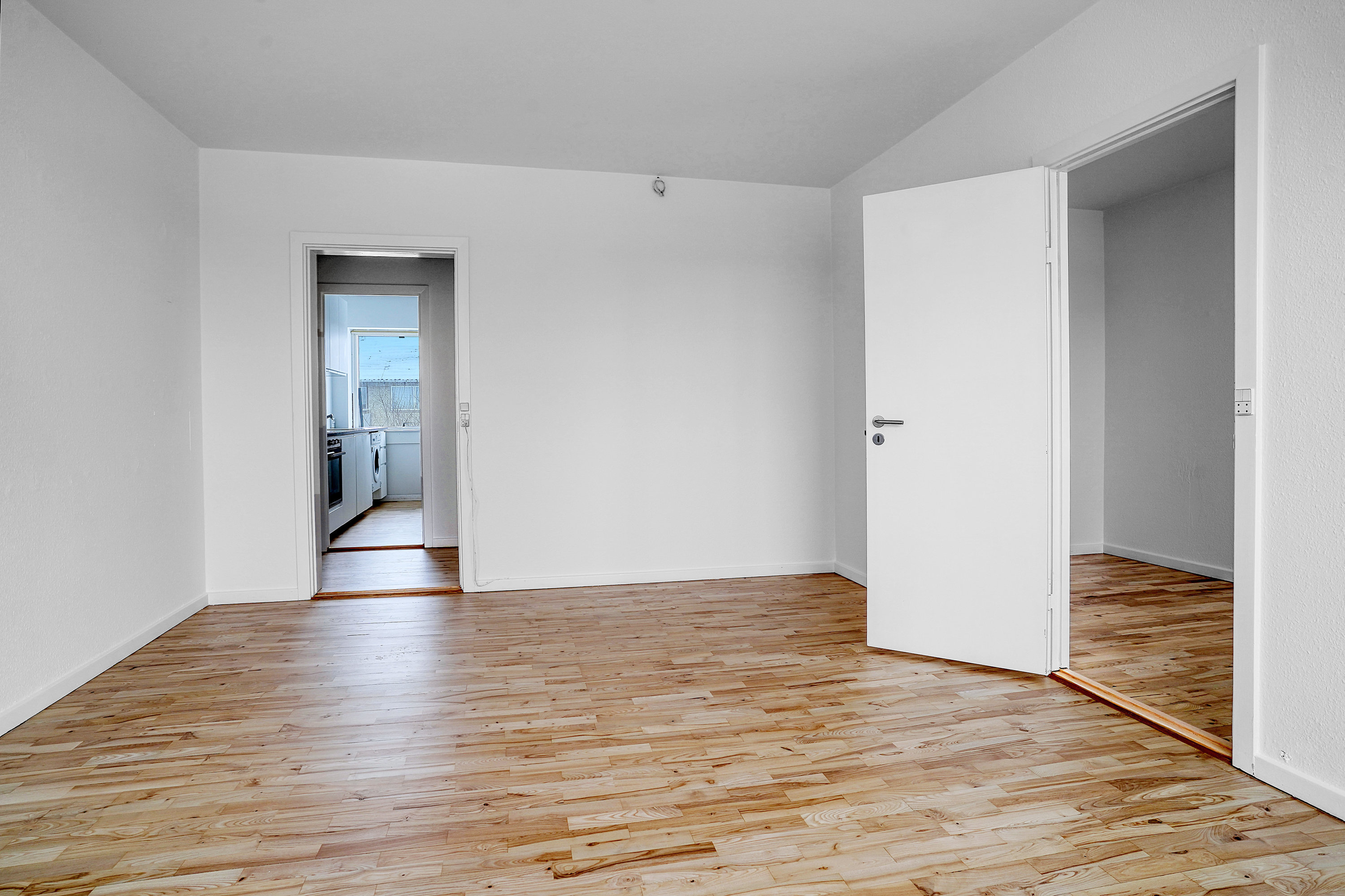 Fremhævet stue billede i fuldskærmstilstand. Billede af Novembervej 13, 2. tv., 2860 Søborg