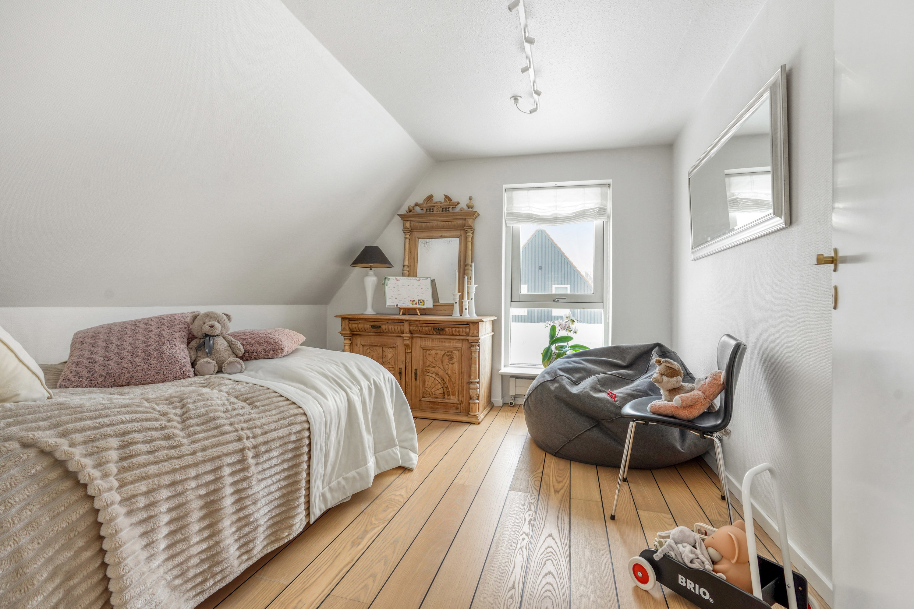 Fremhævet værelse billede i fuldskærmstilstand. Billede af Grønningen 7, 5230 Odense M