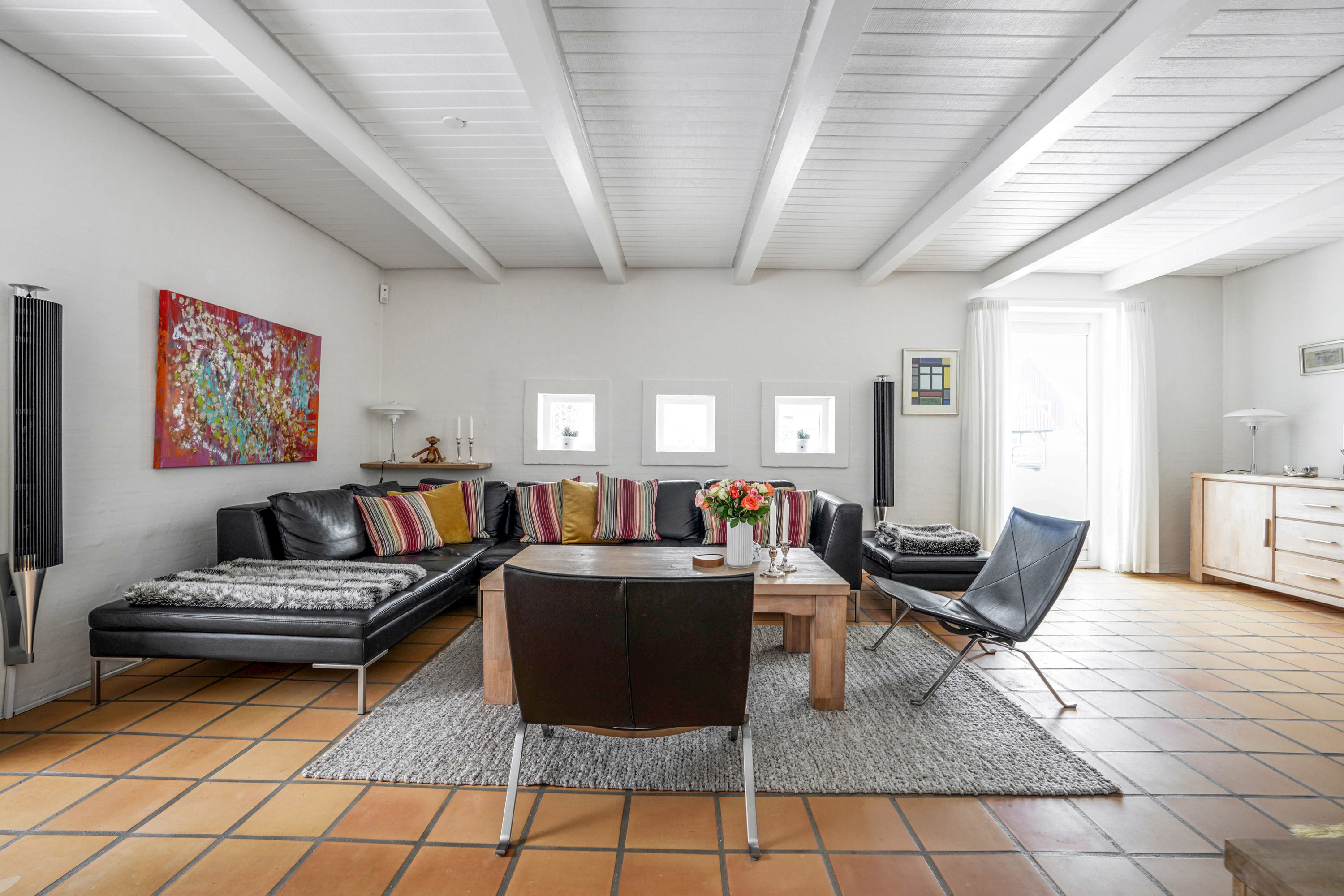 Fremhævet stue billede i fuldskærmstilstand. Billede af Grønningen 7, 5230 Odense M