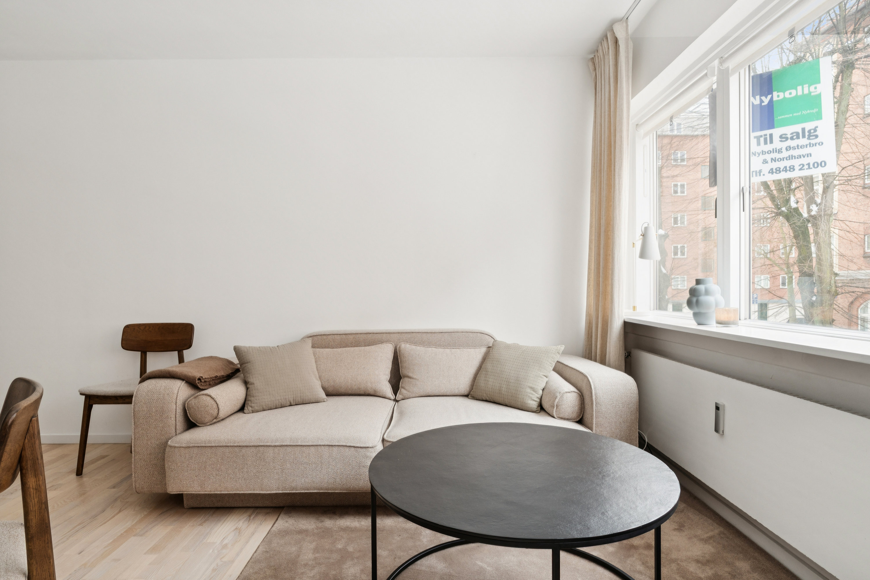 Fremhævet stue billede i fuldskærmstilstand. Billede af Halsskovgade 2, 1. 116., 2100 København Ø