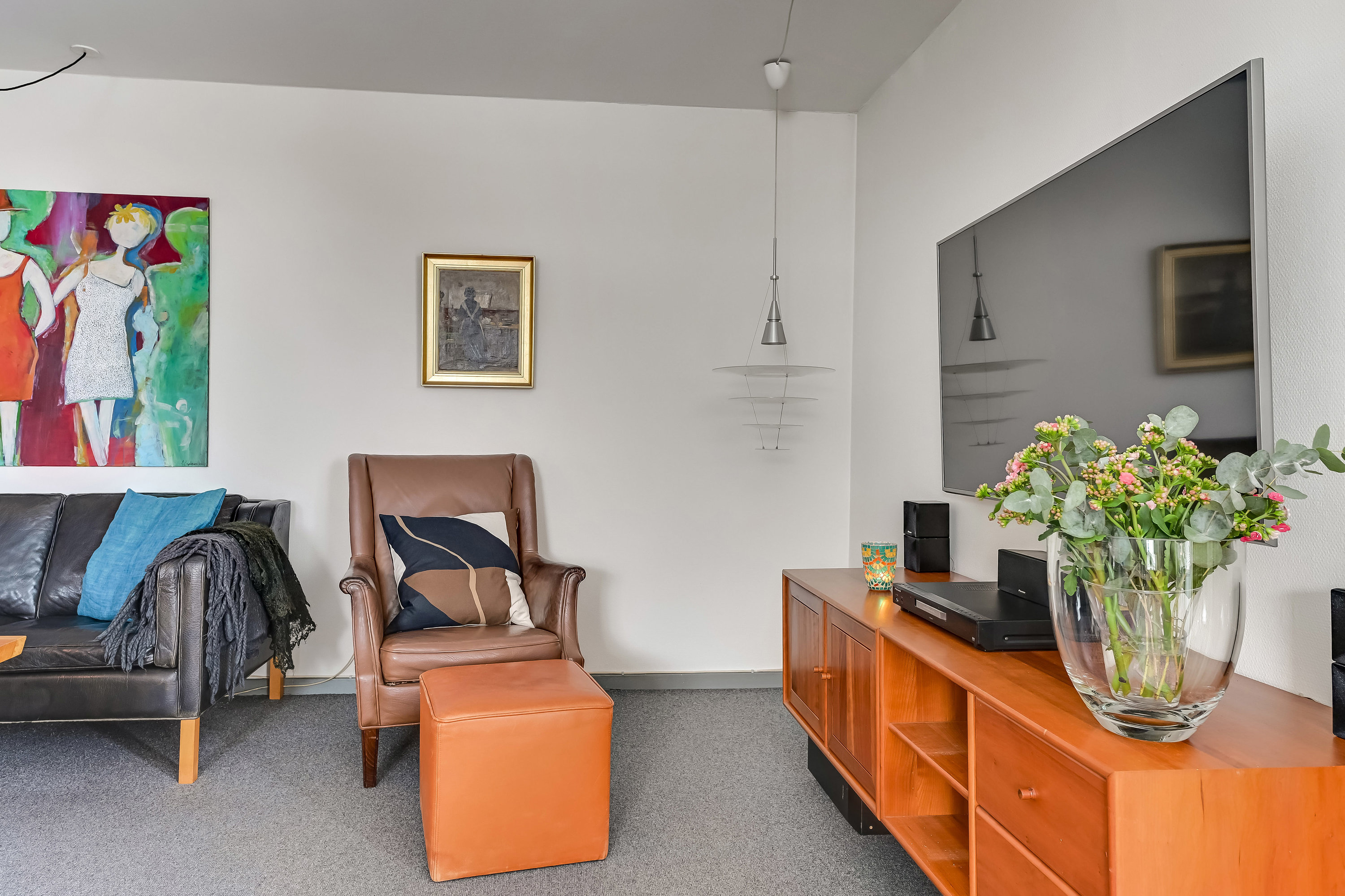 Fremhævet stue billede i fuldskærmstilstand. Billede af Hindbærvej 3, 6715 Esbjerg N